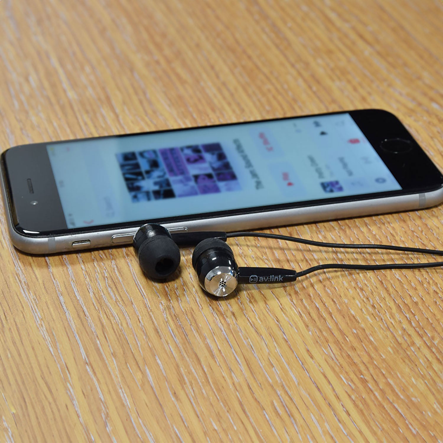 AV:Link In ear stereo earphones, Black, EC9B - view 2