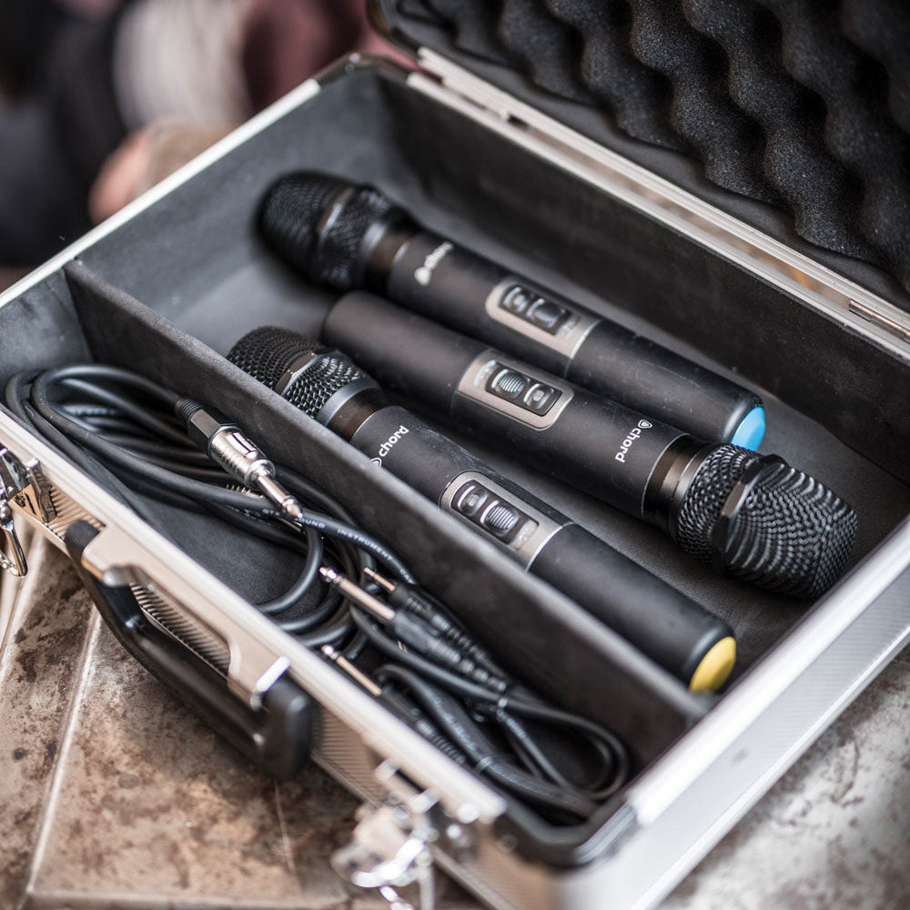 Chord Microphone flight case. - view 12