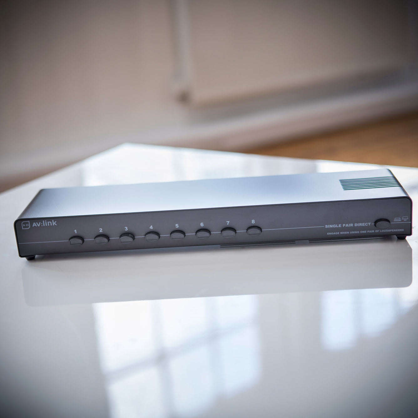 AV:Link (UK version) 8-way loudspeaker selector - view 6