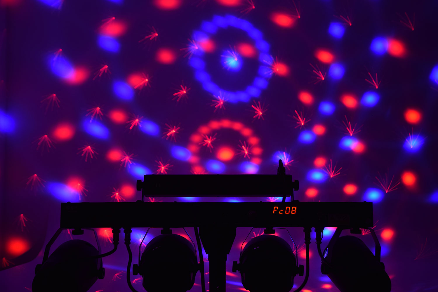 QTX LED Multi-Effects Bar with Tripod - view 12