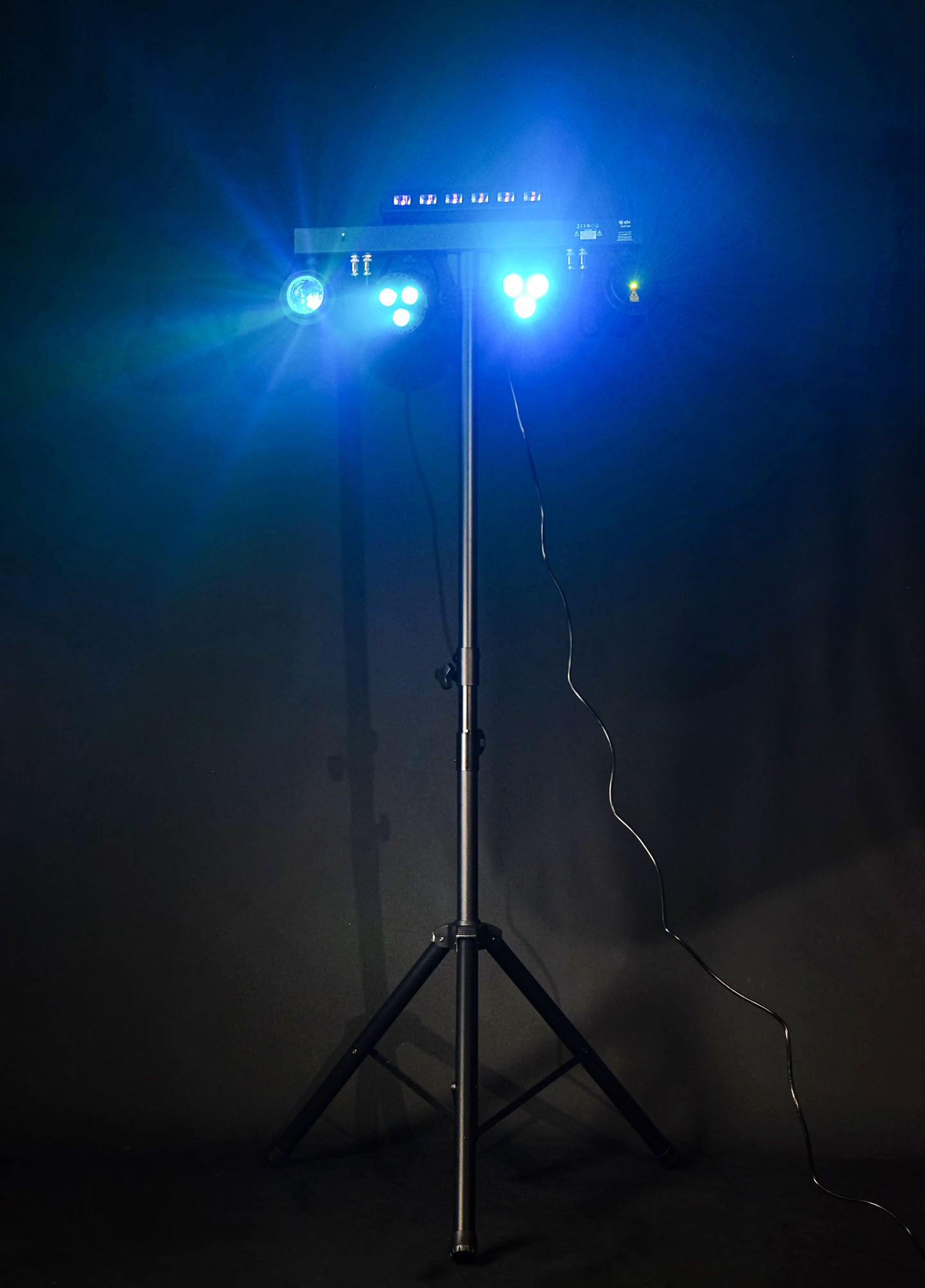 QTX LED Multi-Effects Bar with Tripod - view 2