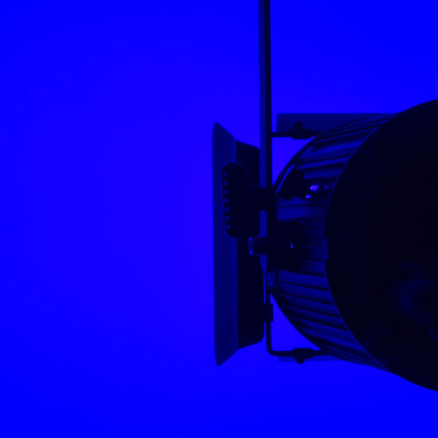 Citronic 160W Mini Fresnel Zoom RGBW LED Stage Light - view 7