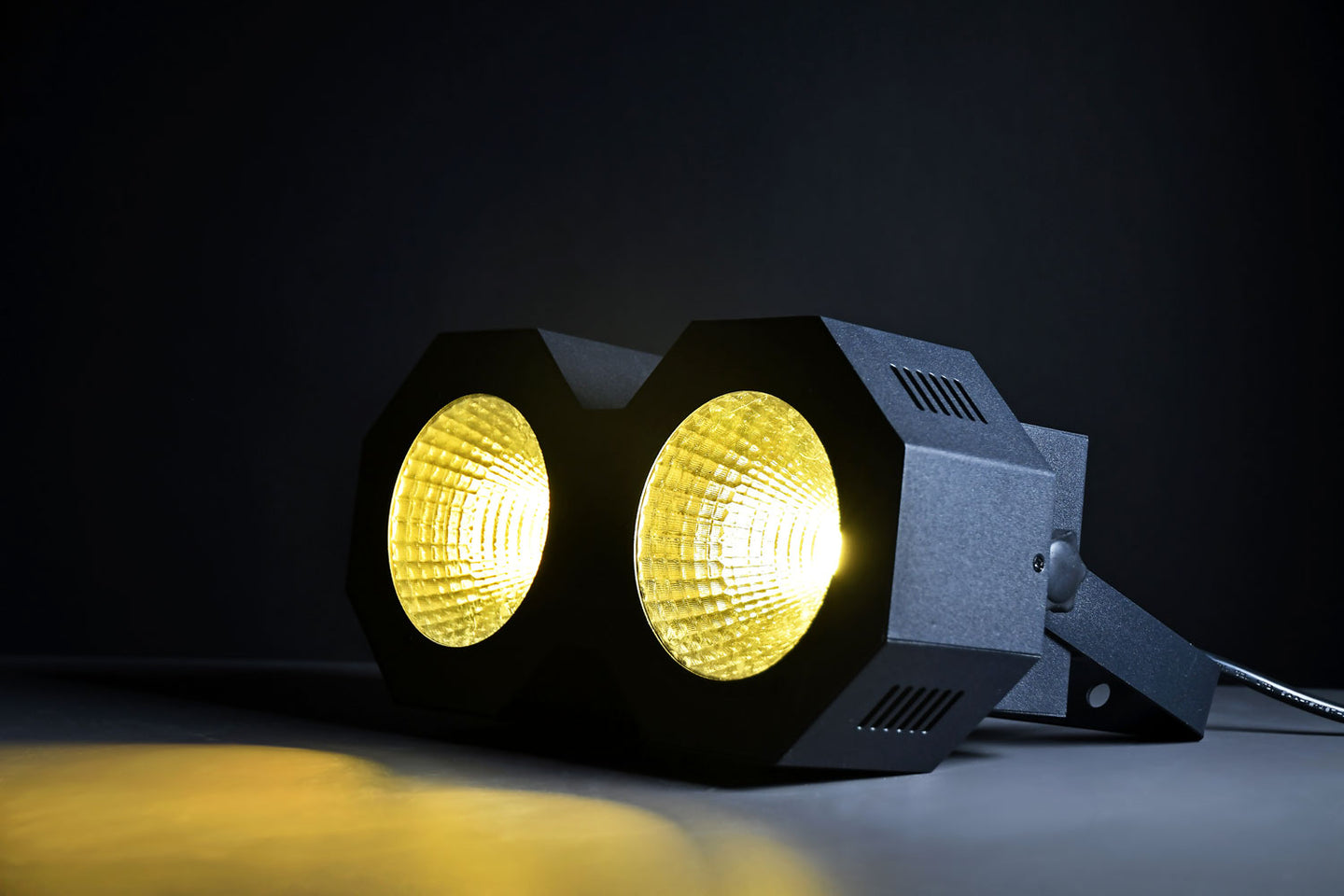 QTX HPWASH100 - 2x50W high power LED - view 2