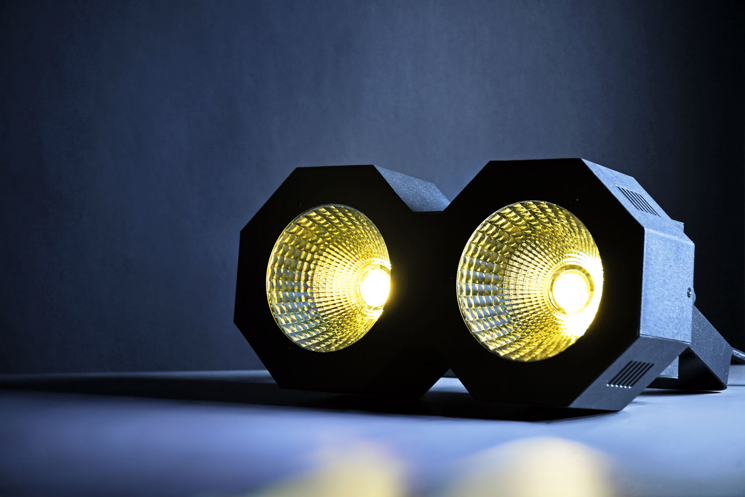 QTX HPWASH100 - 2x50W high power LED - view 3