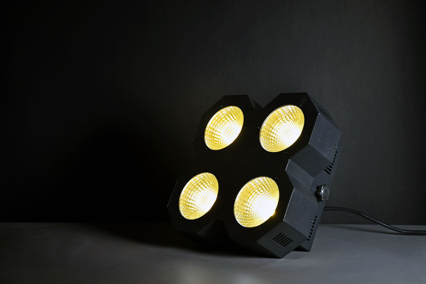 QTX HPWASH200 - 4x50W High Power LED - view 6