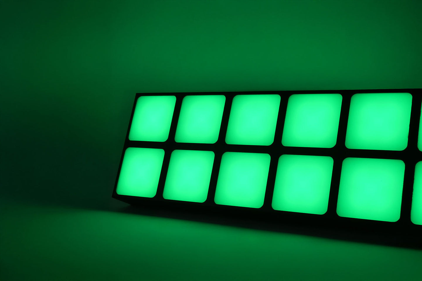 Citronic 20 x 2 Matrix Light and Stand - view 9