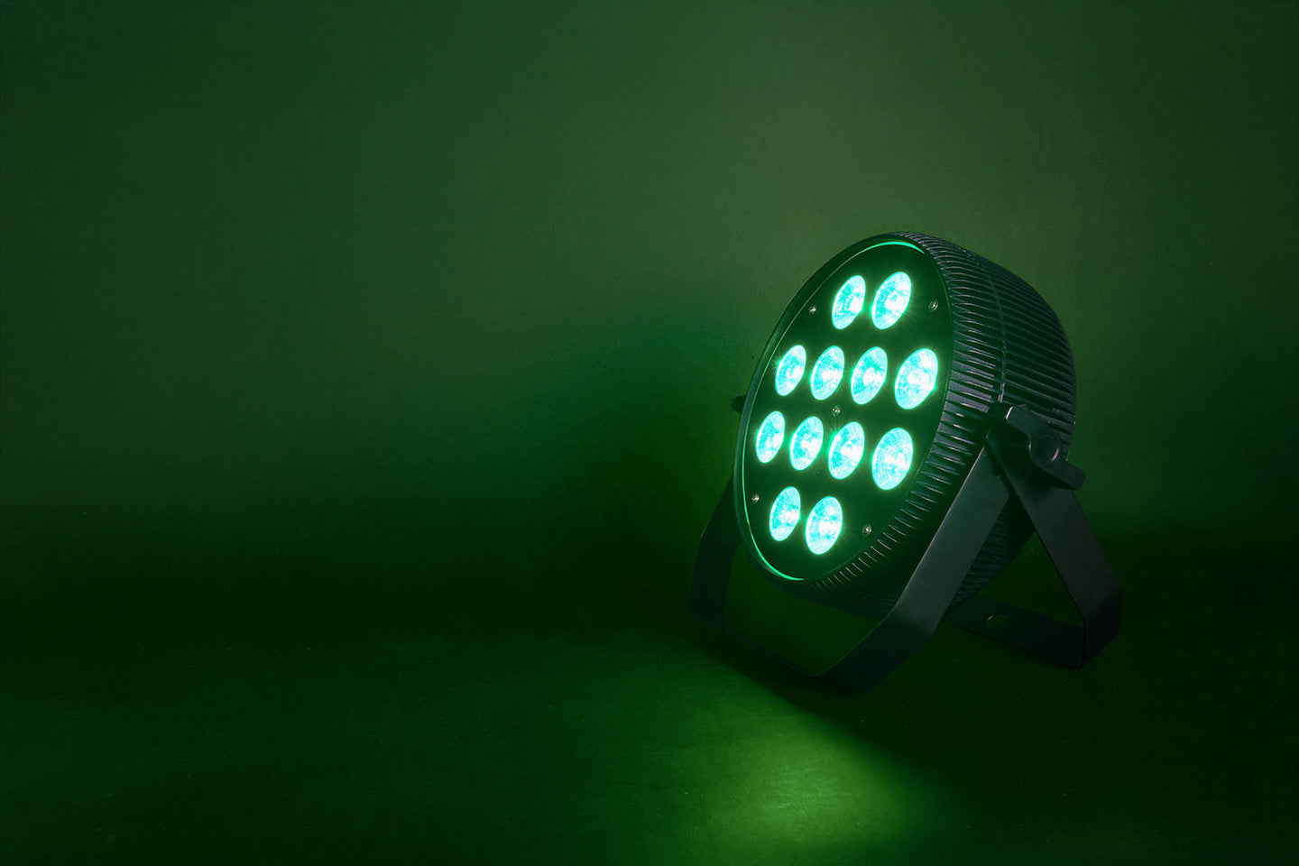Citronic 12 x 12W RGBWA/UV Fanless PAR Can - view 3