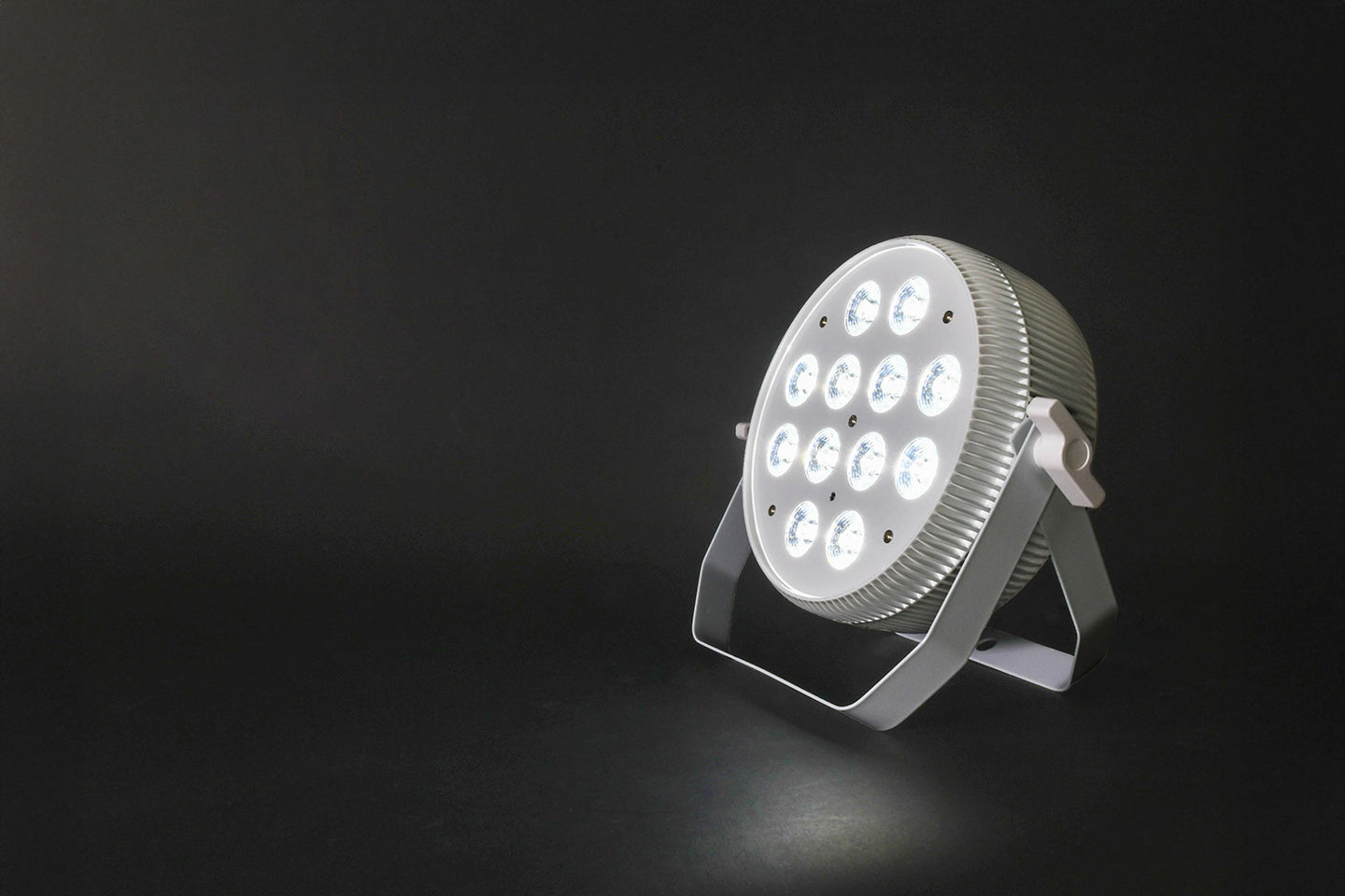 Citronic 12 x 12W RGBWA/UV Fanless PAR Can - view 4