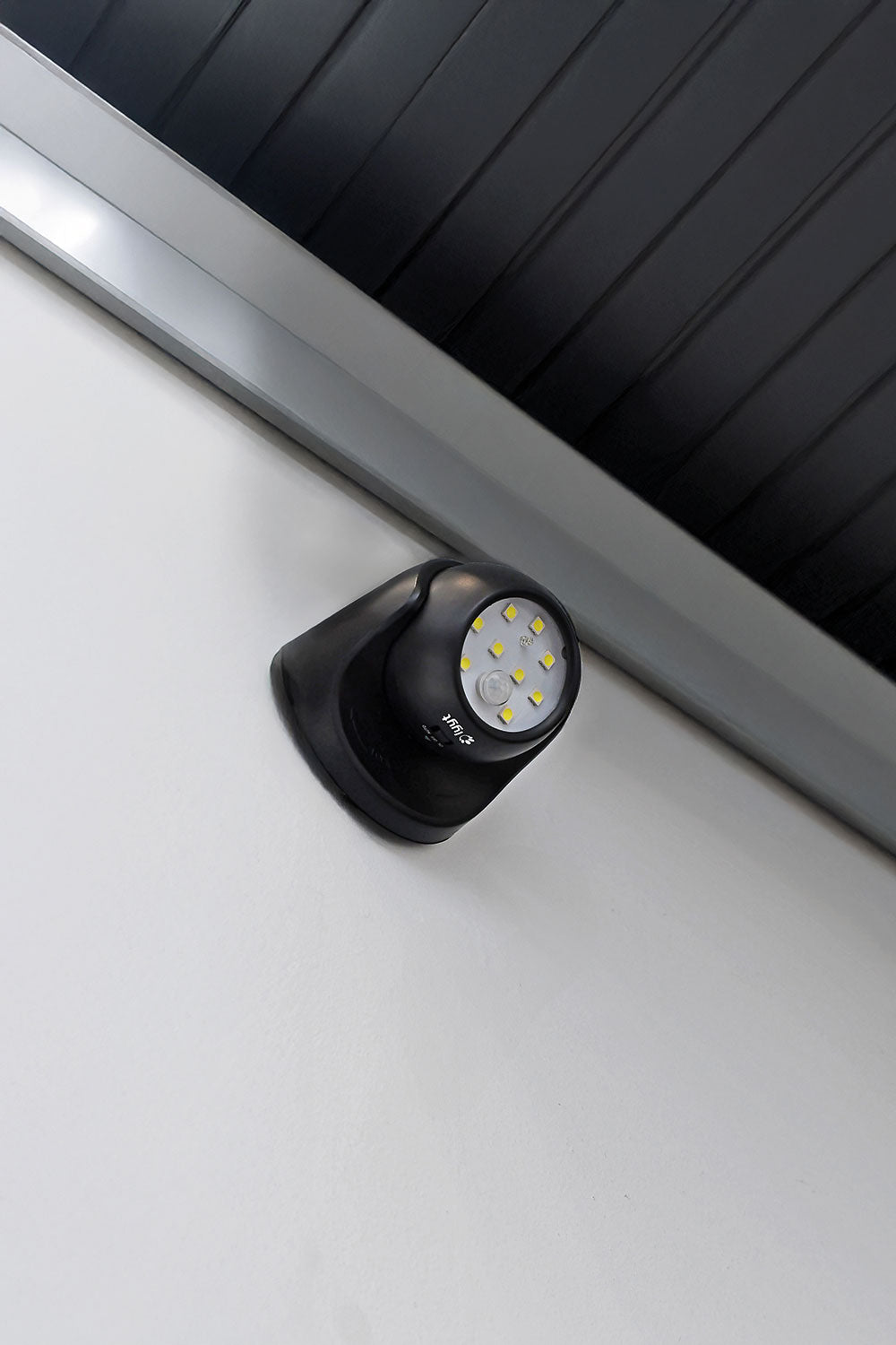LYYT LED Motion Sensor Light Black - view 8