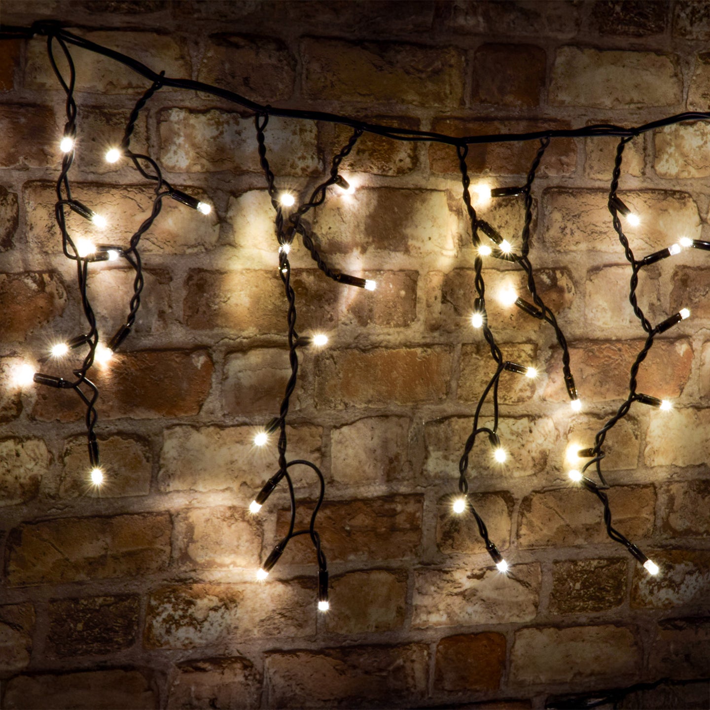 LYYT 180 LED Outdoor Icicle Light Conn WW