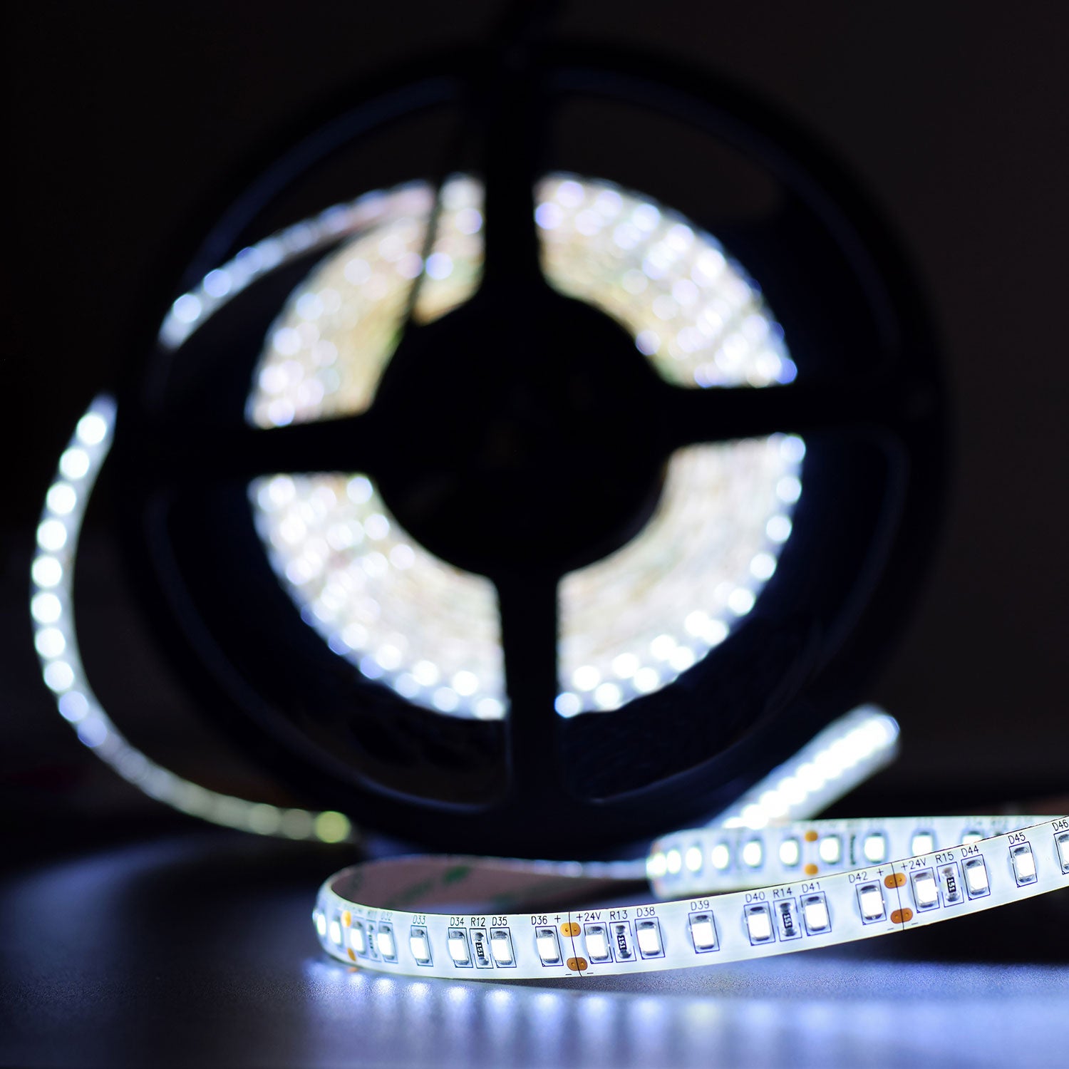 LYYT 24V IP20 Hi Output LED Tape Cool White - view 10