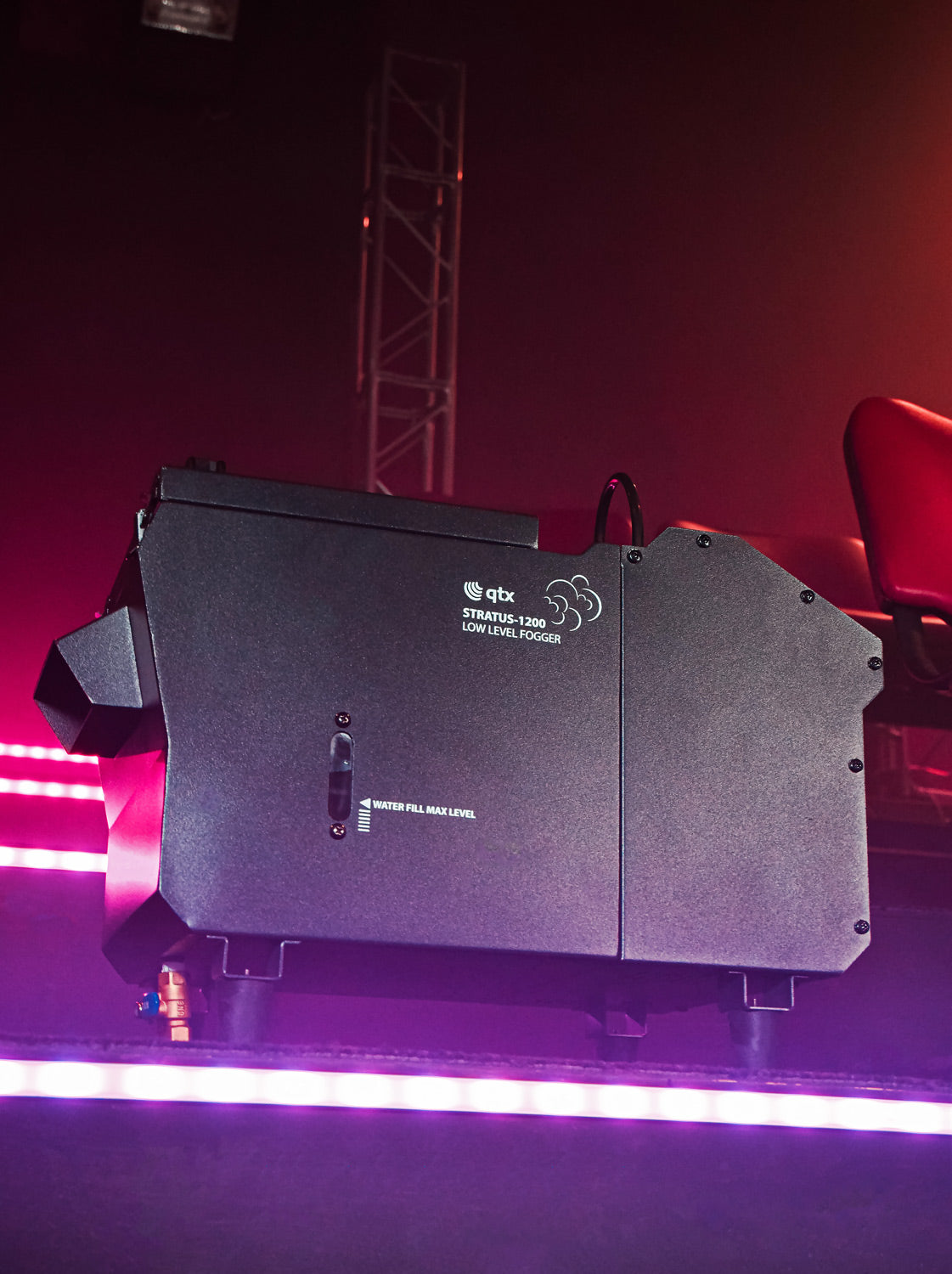 QTX STRATUS 1200-Low Level Fog Machine - view 11