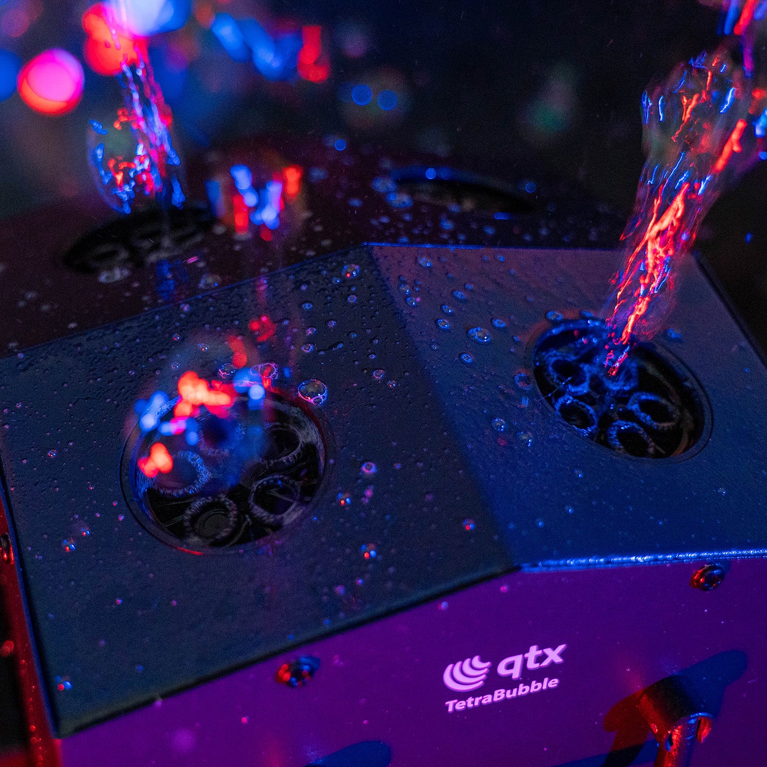 QTX High Output 4-Wheel Bubble Machine - view 3