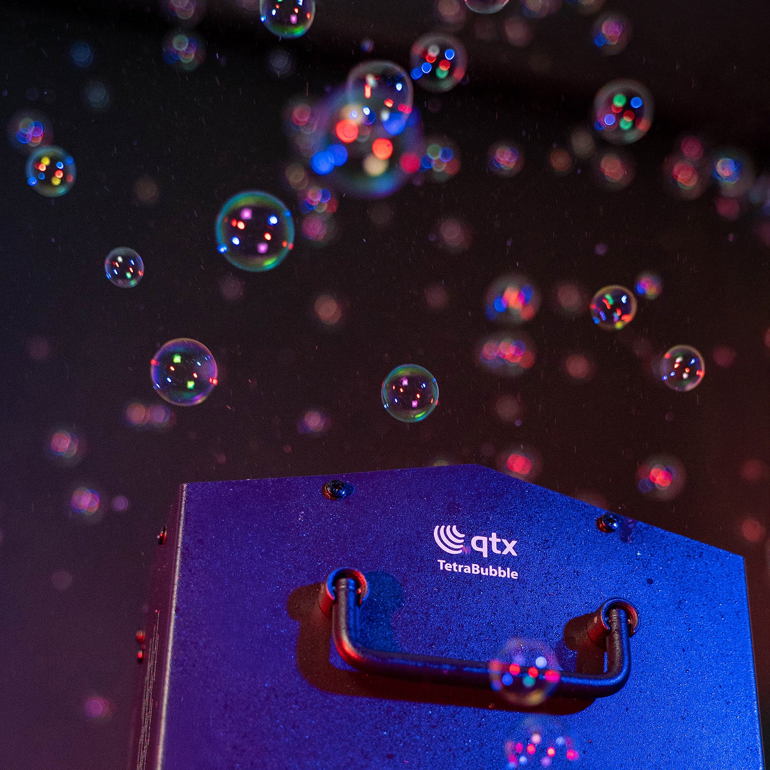 QTX High Output 4-Wheel Bubble Machine - view 10