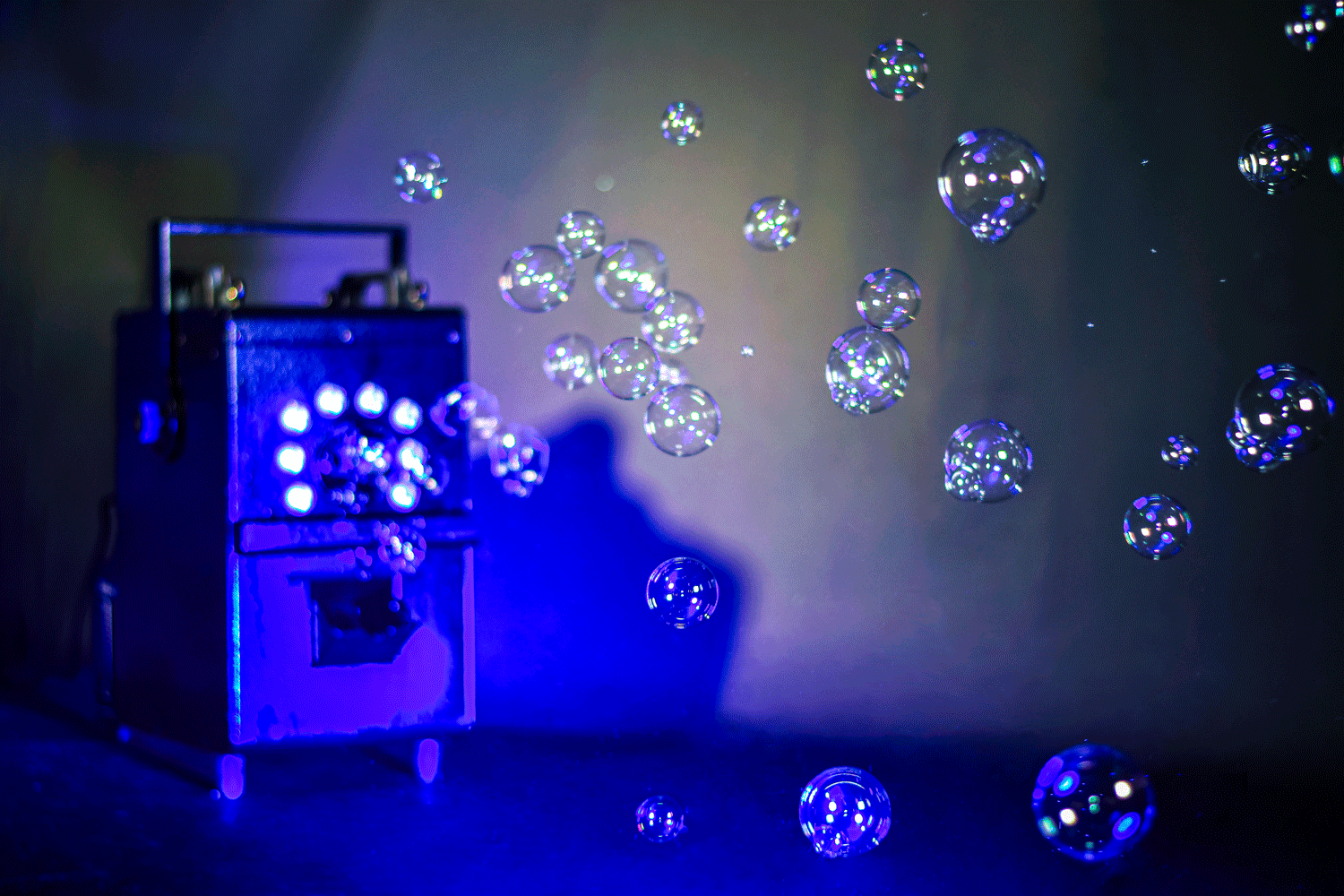 QTX QTFX-LBF2: LED Bubble Fog Machine - view 7