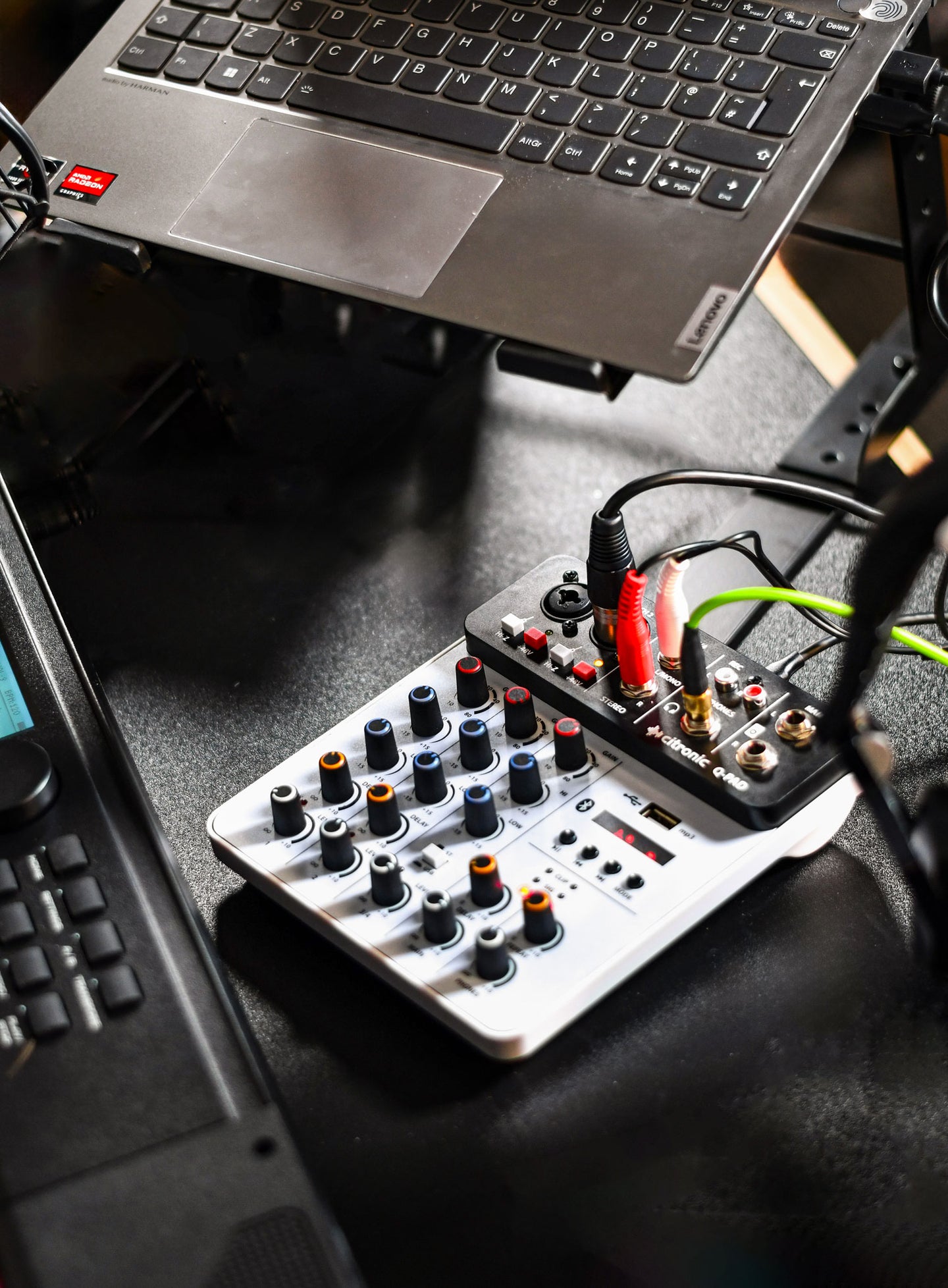 Citronic Q-PAD Compact Mixer + USB/BT/mp3 - view 5