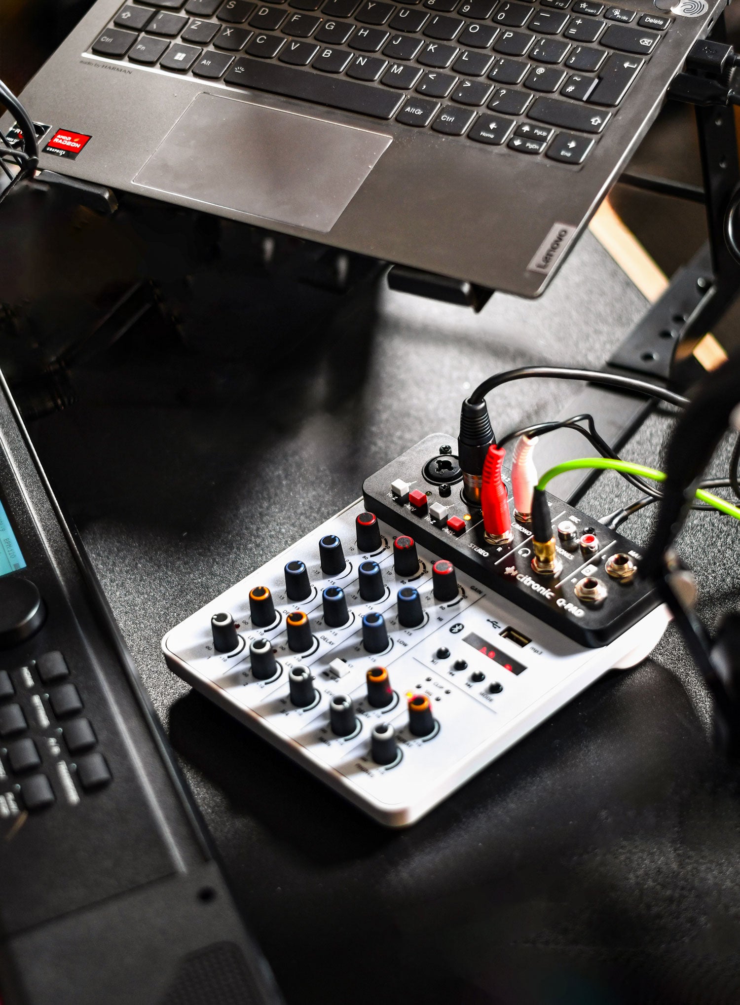 Citronic Q-PAD Compact Mixer + USB/BT/mp3 - view 5
