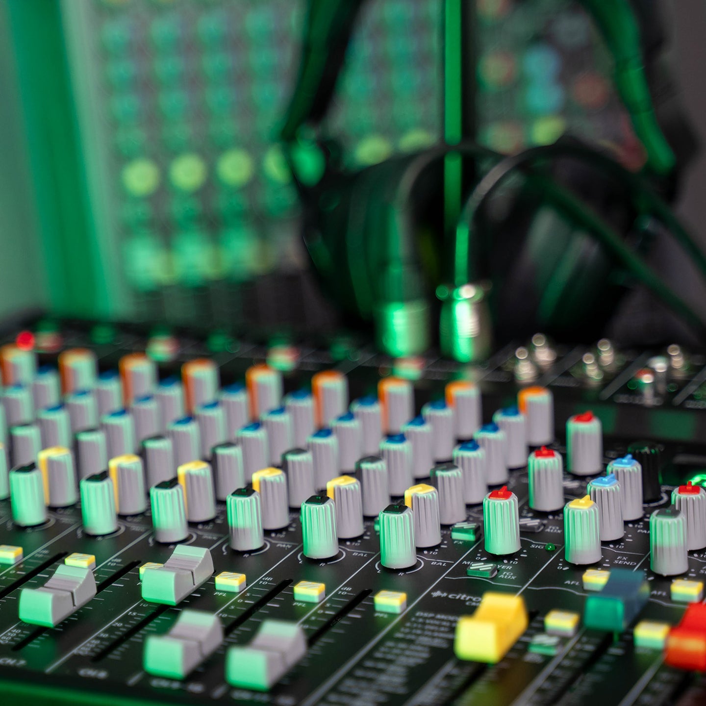 Citronic CMC-14 Live Mixing Console - view 5