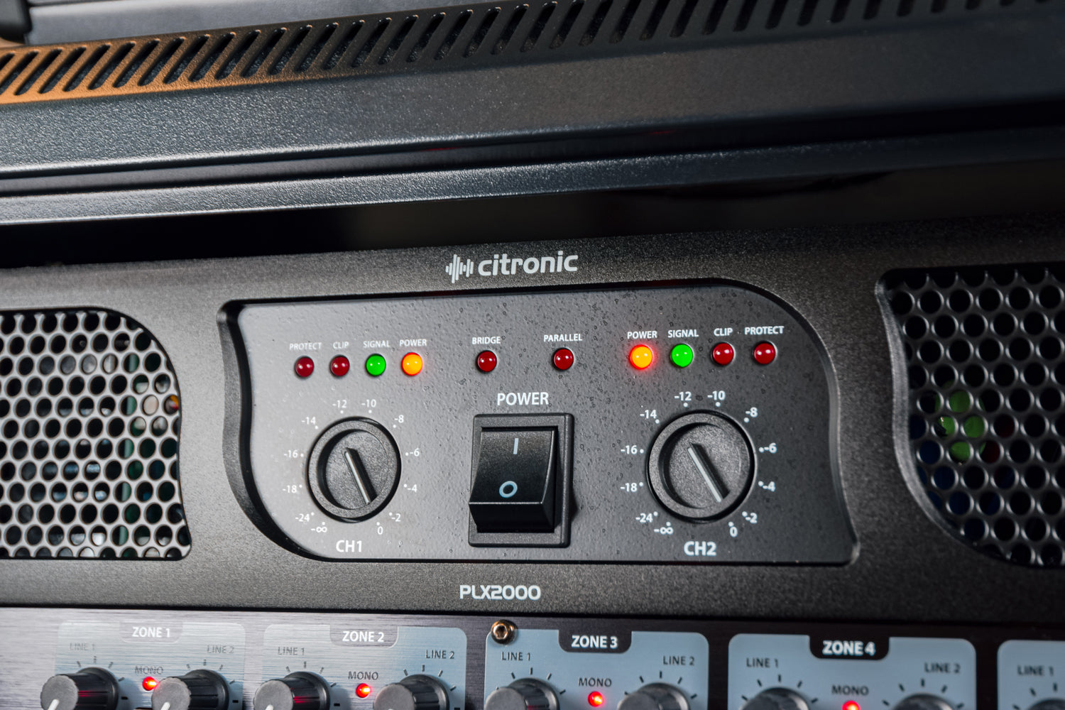 Citronic PLX2000 power amplifier, 2 x 700W @ 4 Ohms - view 2