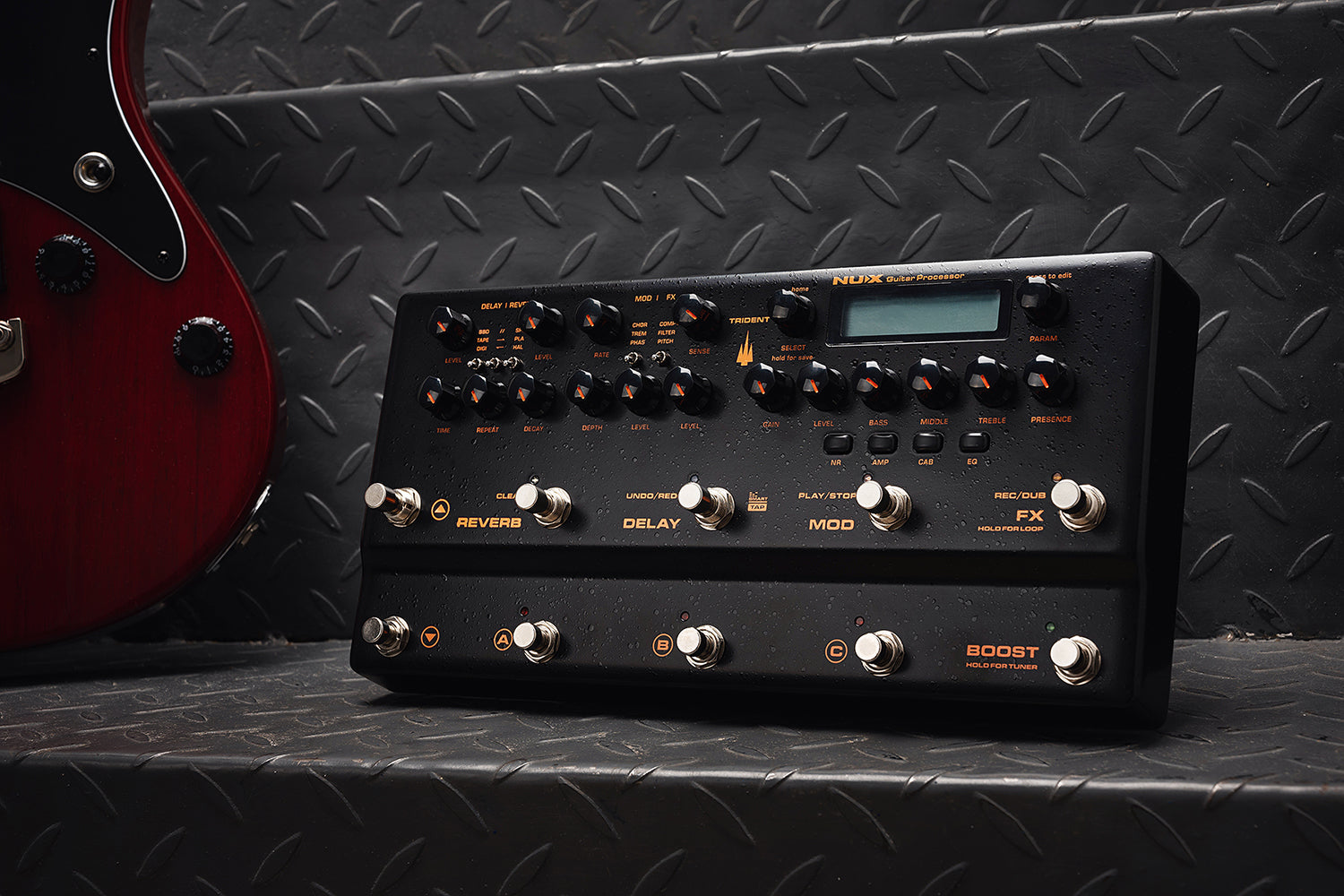 NU-X Trident Amp Simulator & Multi-FX Pedal - view 4
