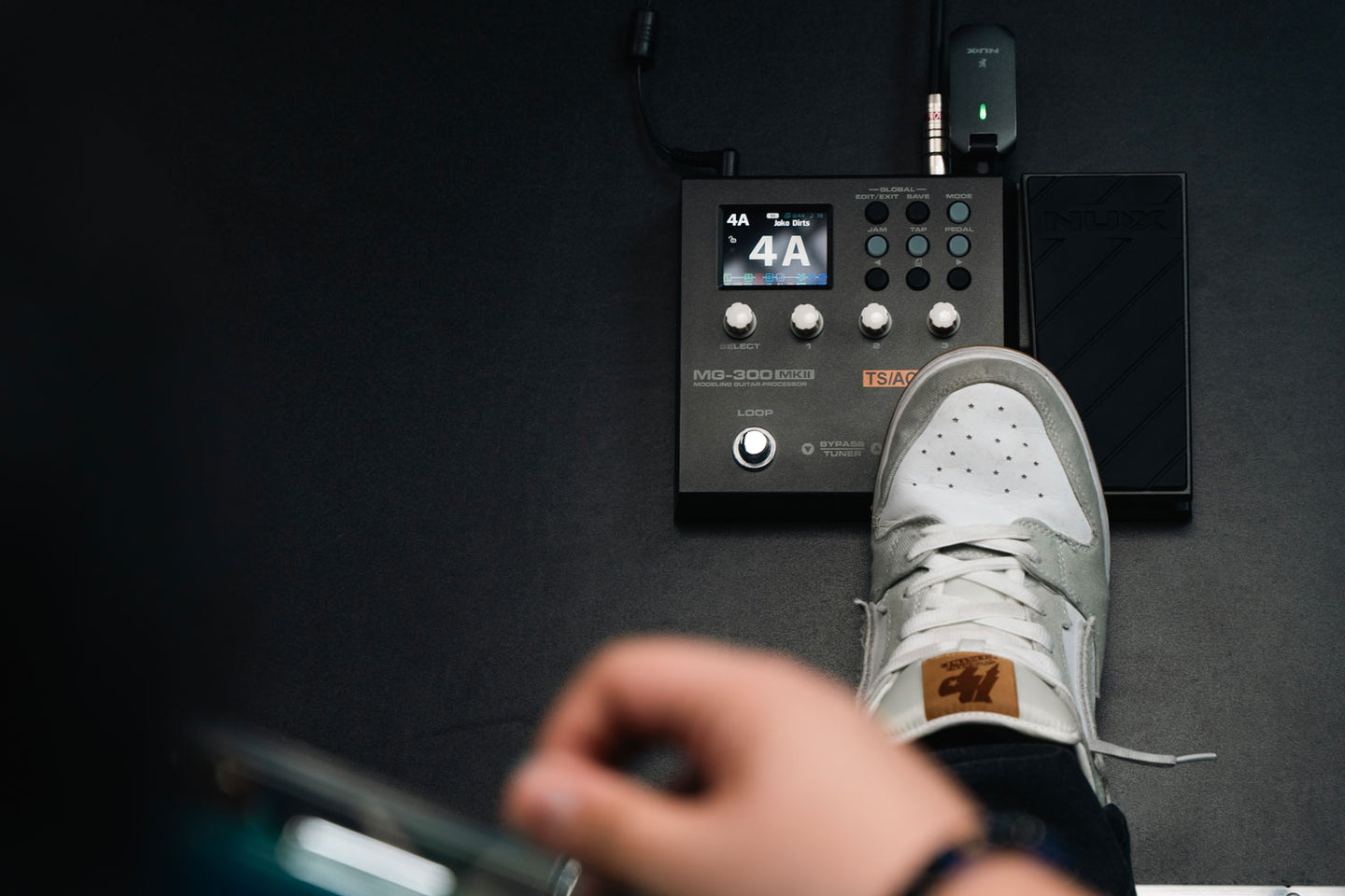 NU-X MG-300 mkII Multi-effect Pedal - view 3