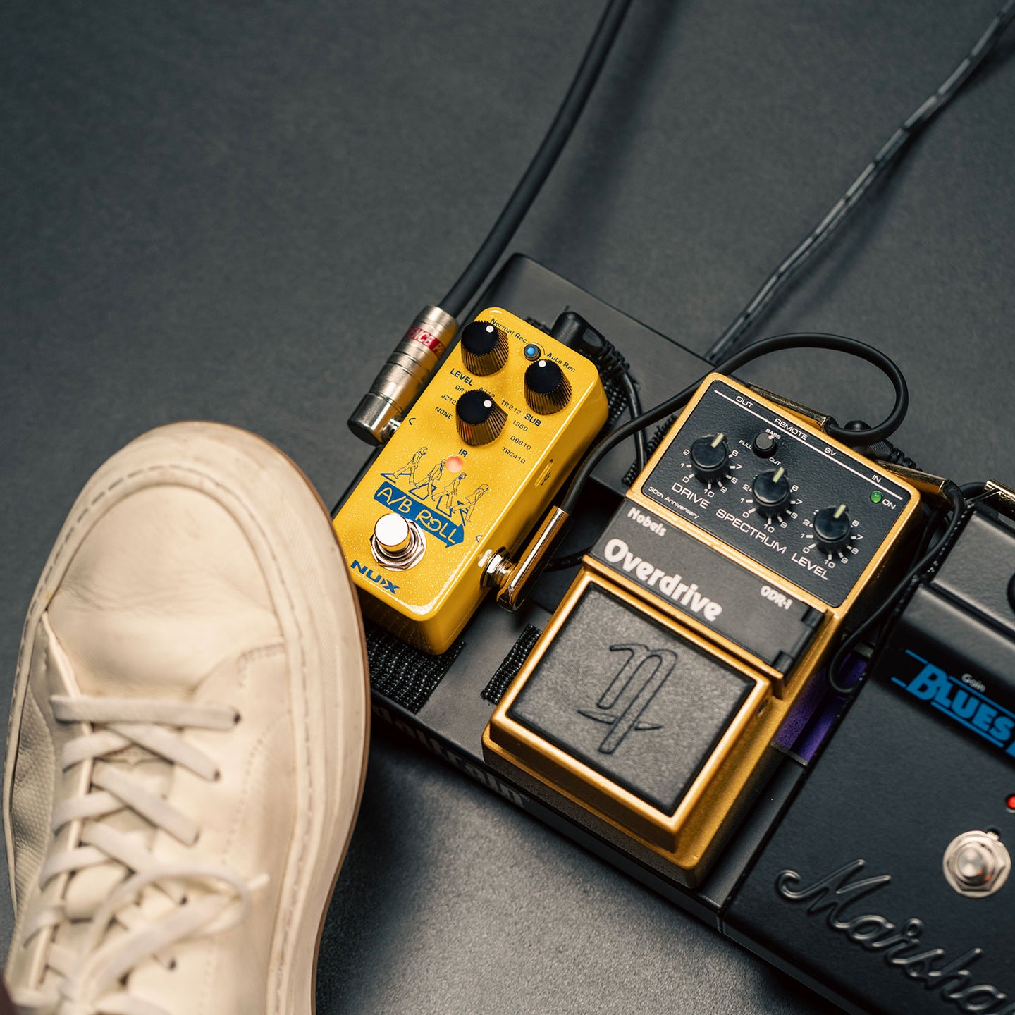 NU-X NOL-1 A/B Roll Octave & Loop Pedal - view 4