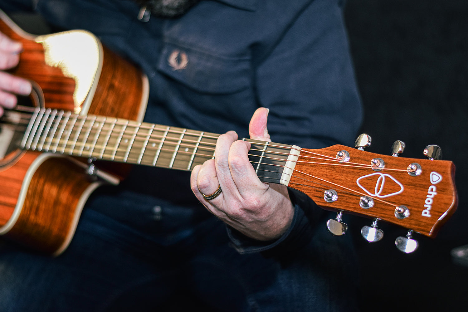 Chord Sundown Electro-Acoustic Western Guitar - Dark Zebrano - view 22