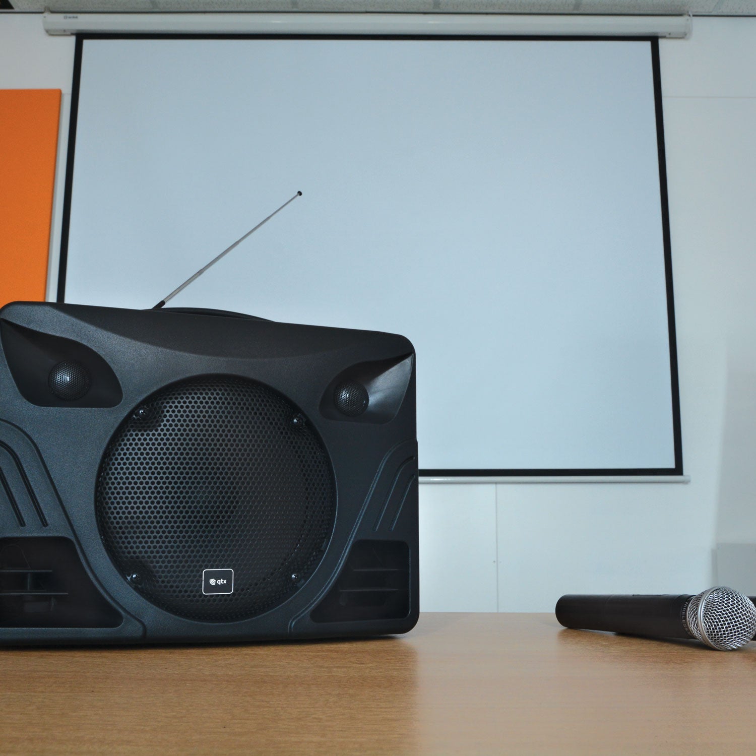 QTX DELTA-50 Portable PA - view 12