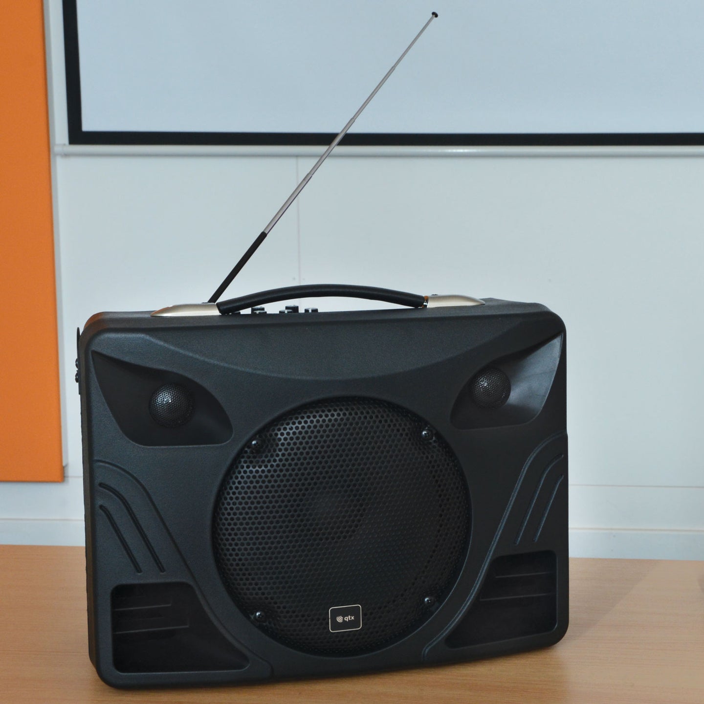 QTX DELTA-50 Portable PA - view 13
