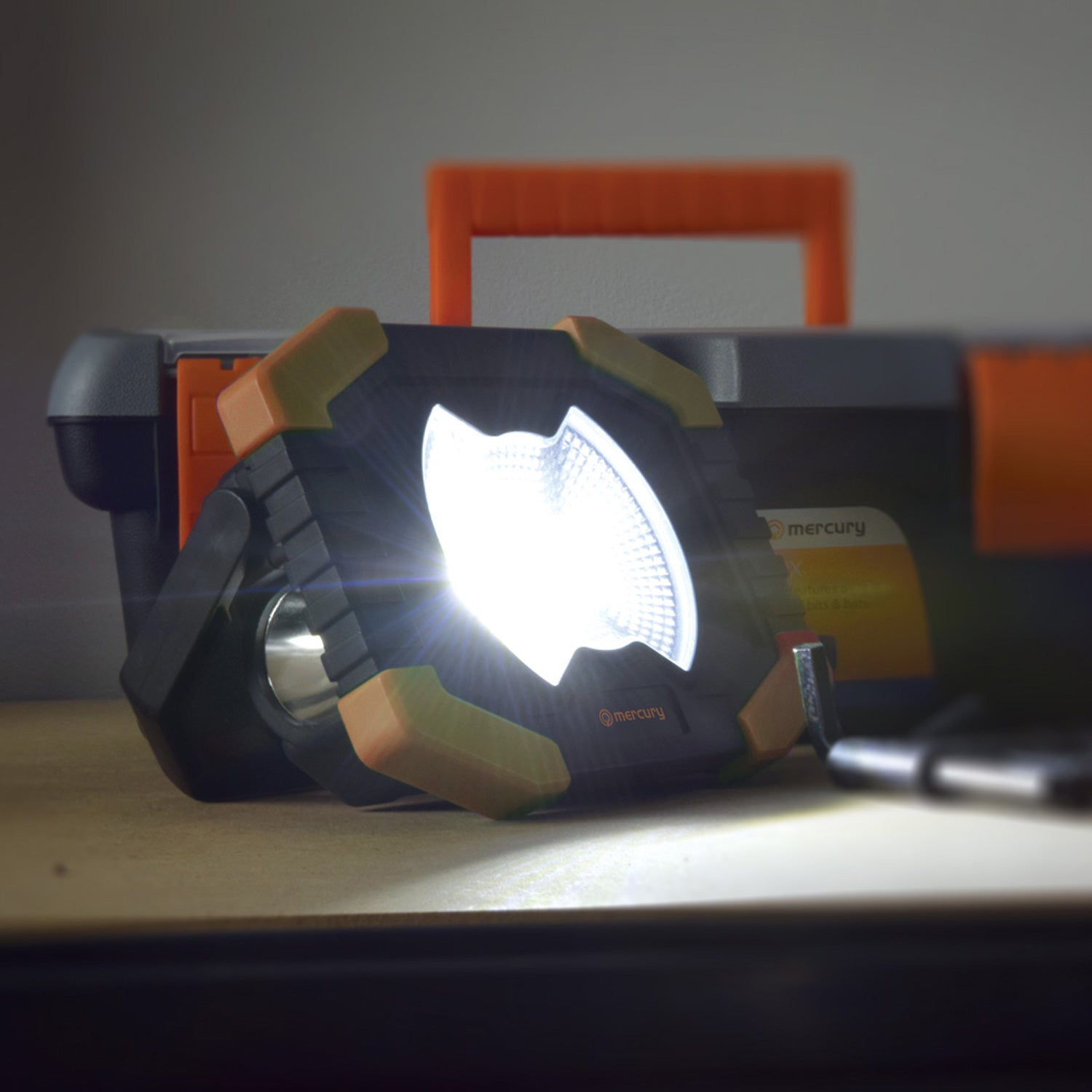 Mercury Compact work light and torch - view 11