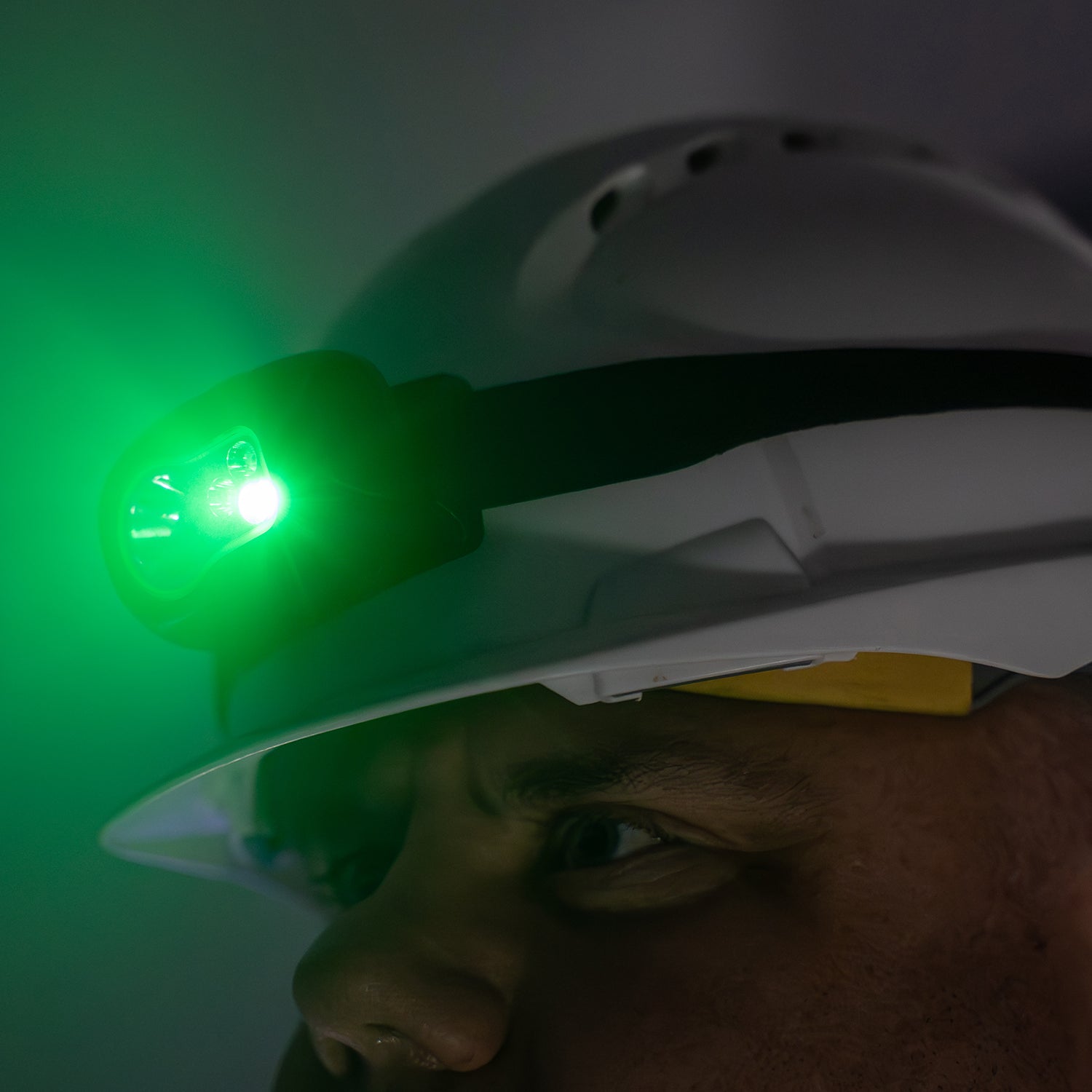Mercury 3W XPE & 3 LED Head Torch - view 3