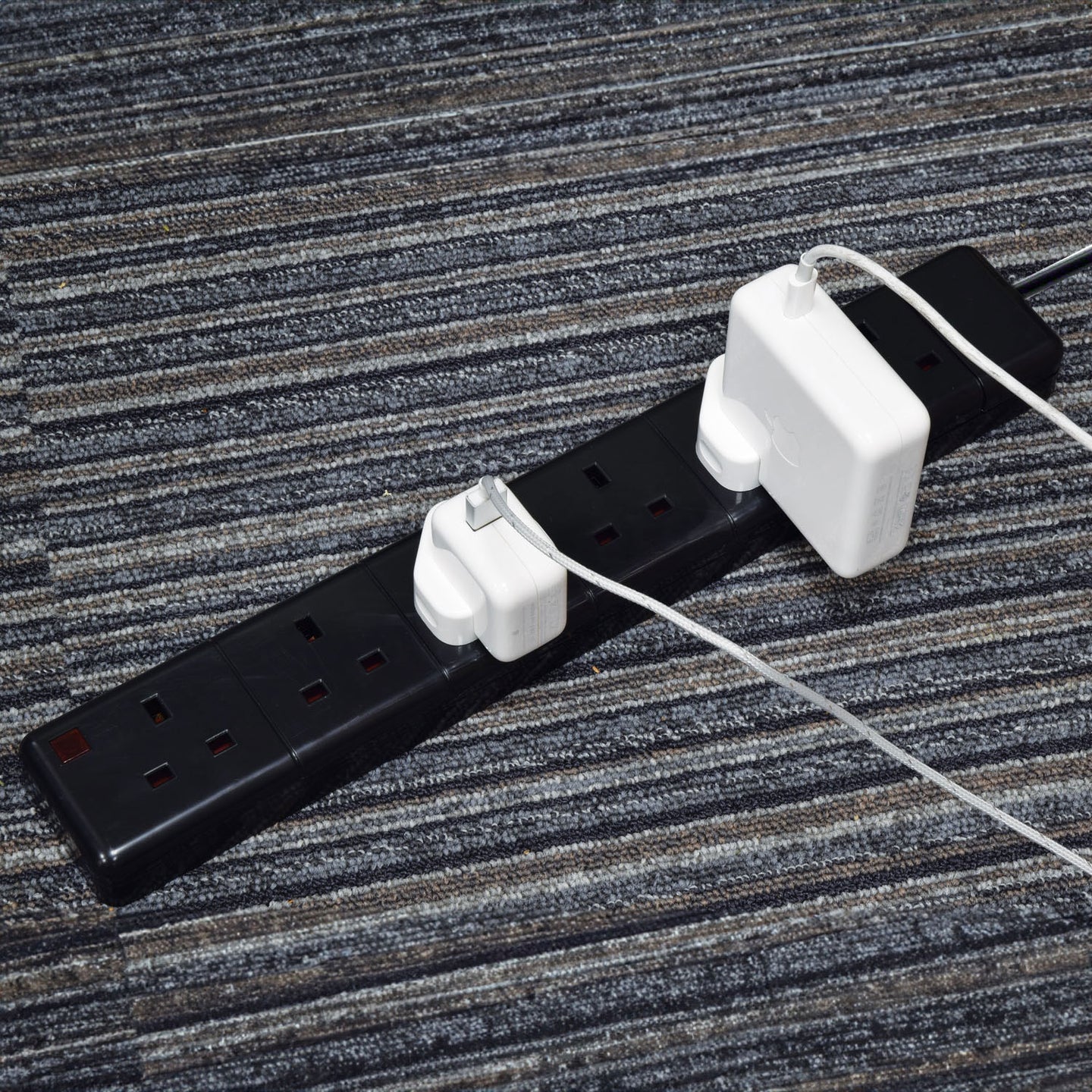 Mercury 6-gang trailing socket black - view 2