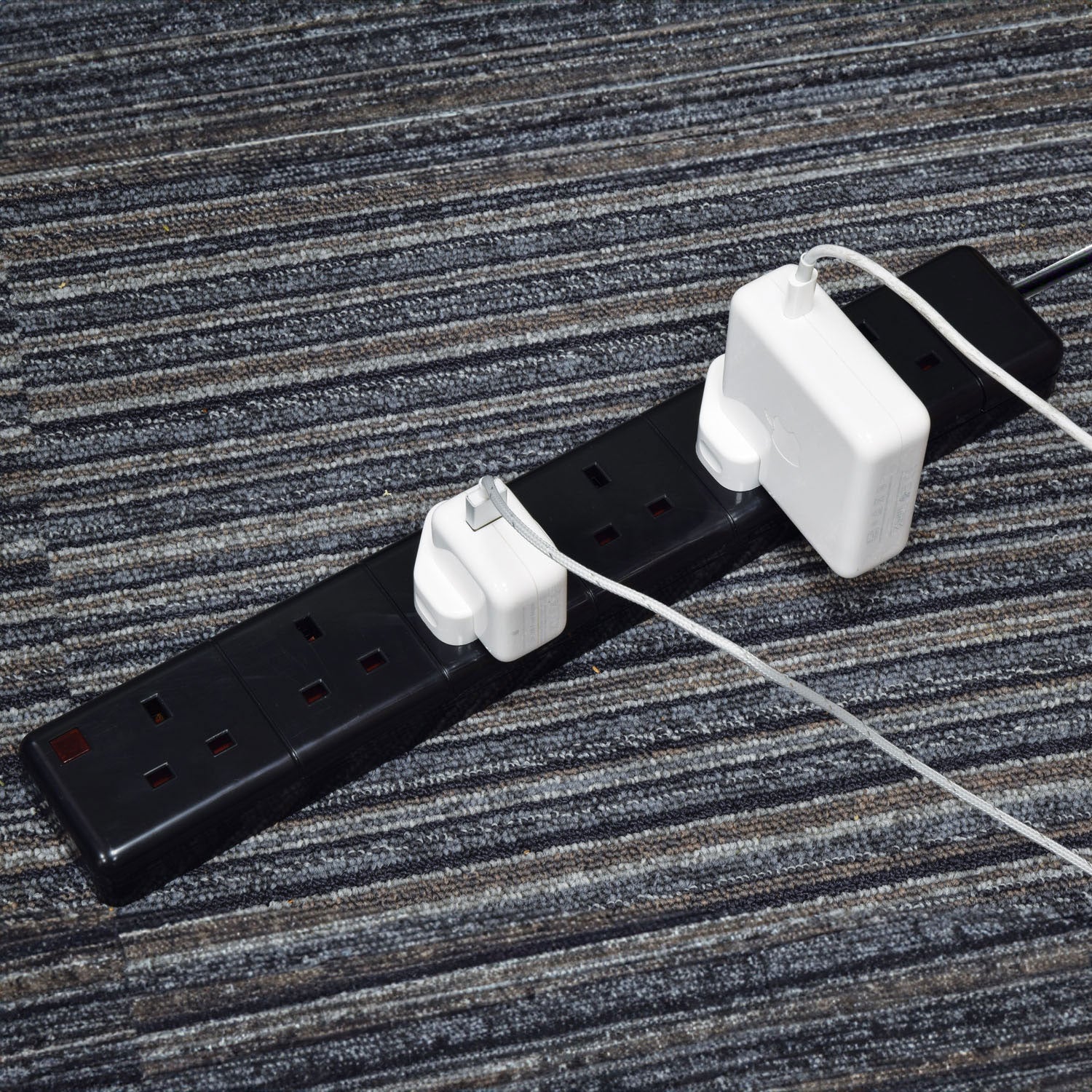 Mercury 6-gang trailing socket black - view 2