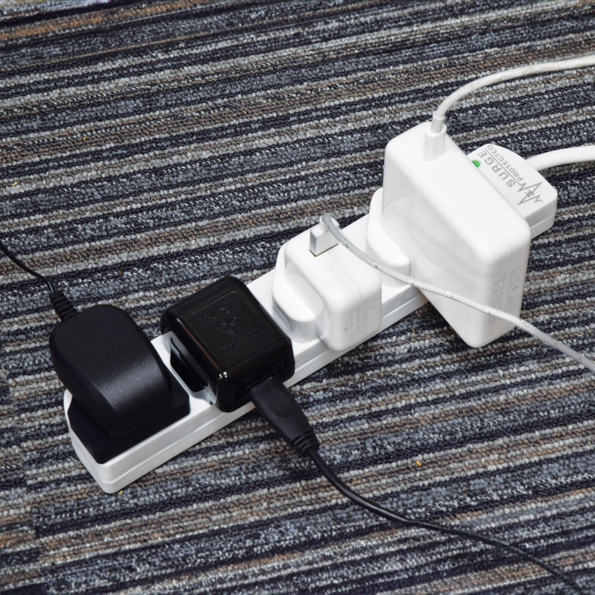 Mercury UK 4 Gang Extension Lead with Surge Protection 2.0m - view 3