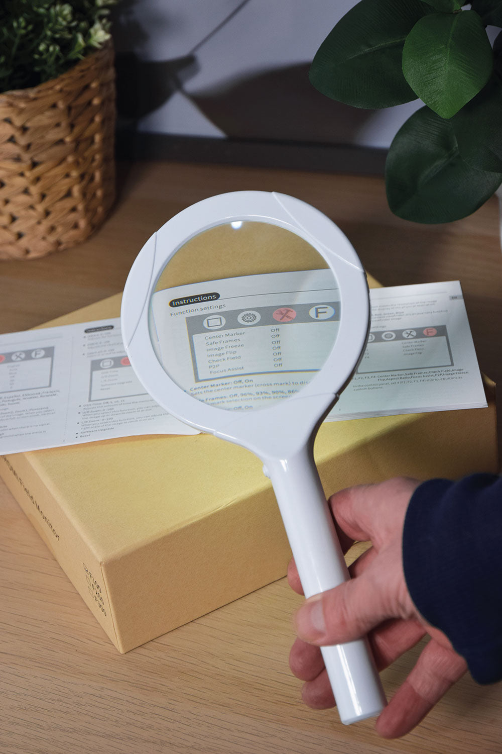 Mercury Magnifying Glass LED White - view 9