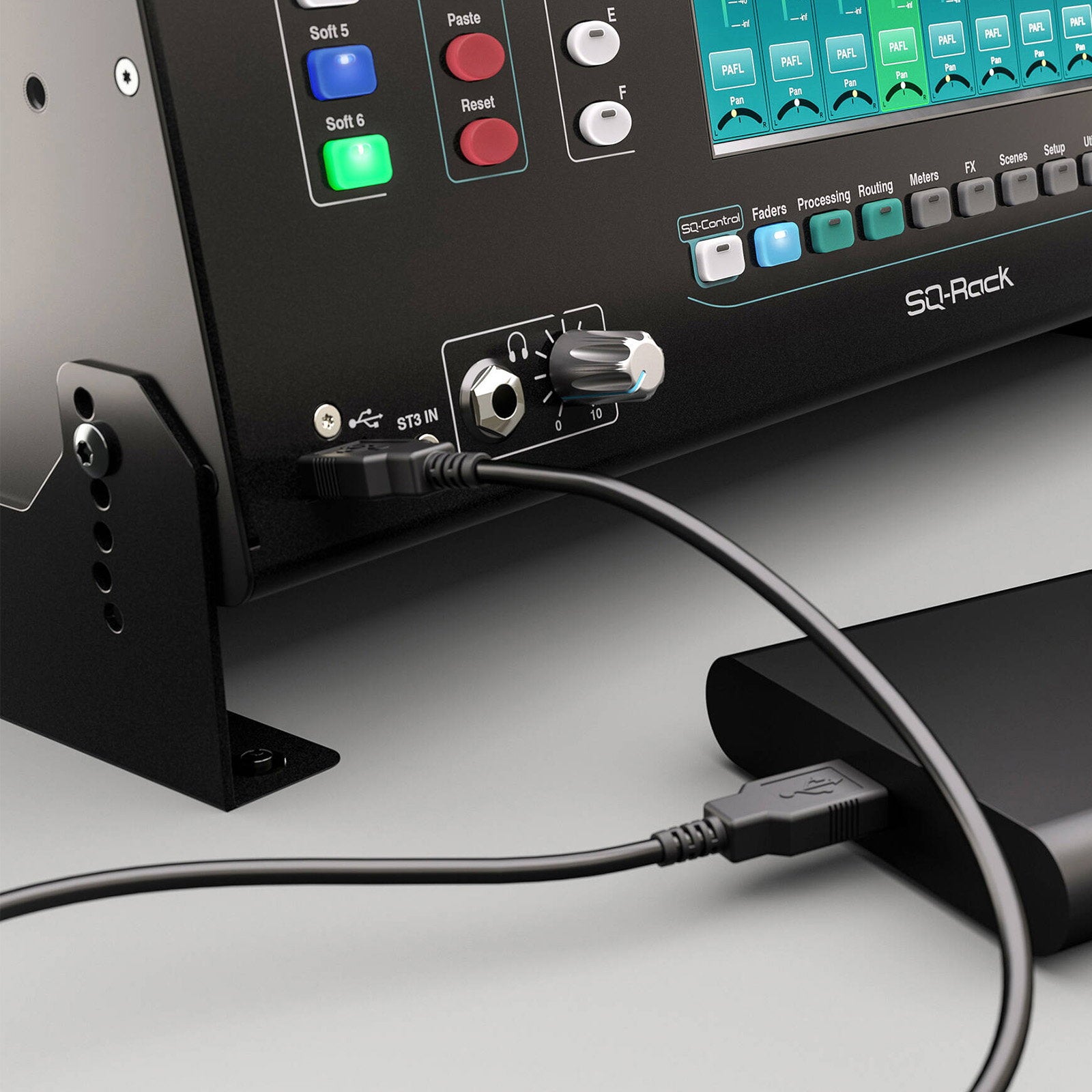 Allen & Heath 48ch Digital Mixer 16 Mic/Line 12 XLR out SQ-Rack  - Alternate View 14