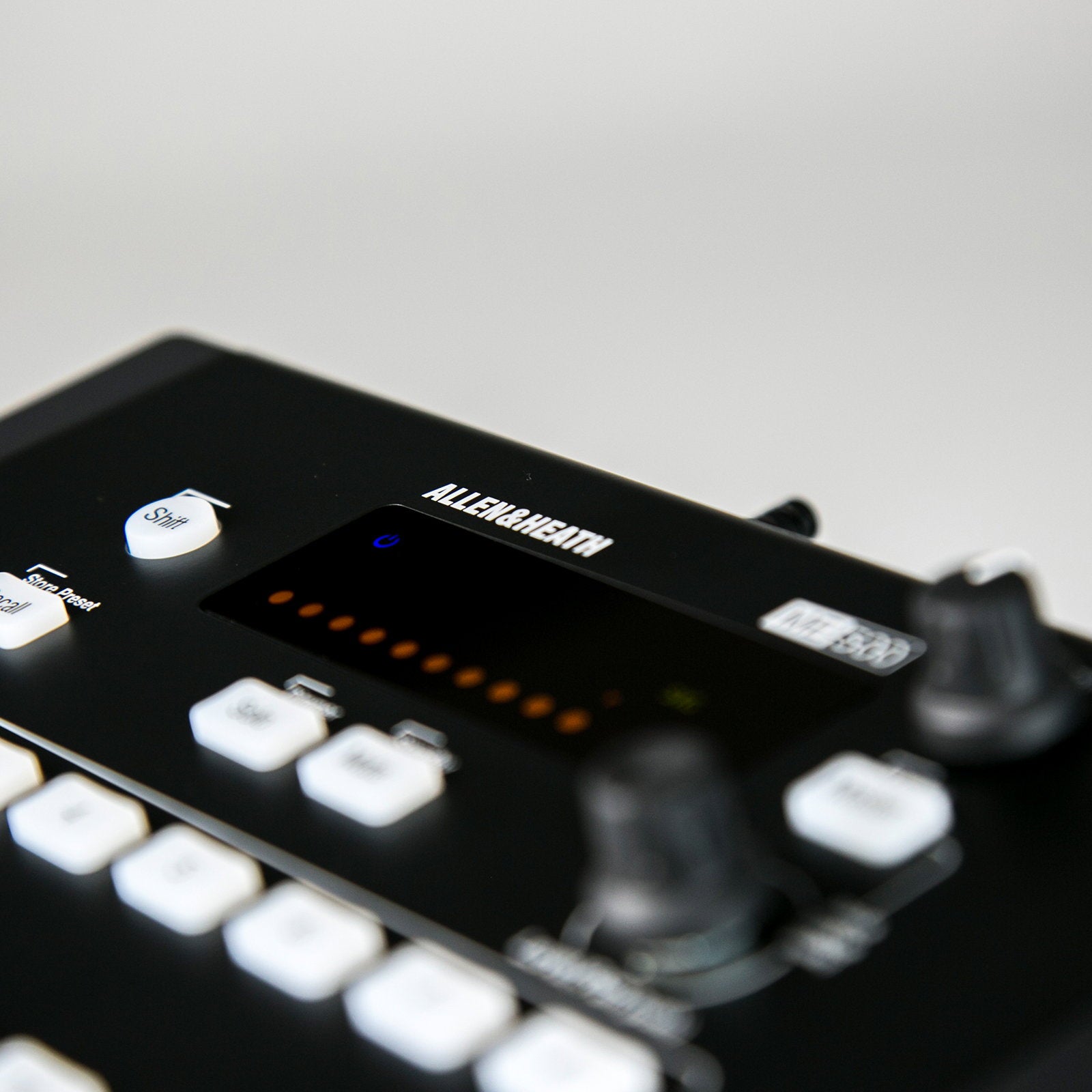 Allen & Heath 16 Channel Personal Mixer ME-500  - Alternate View 8
