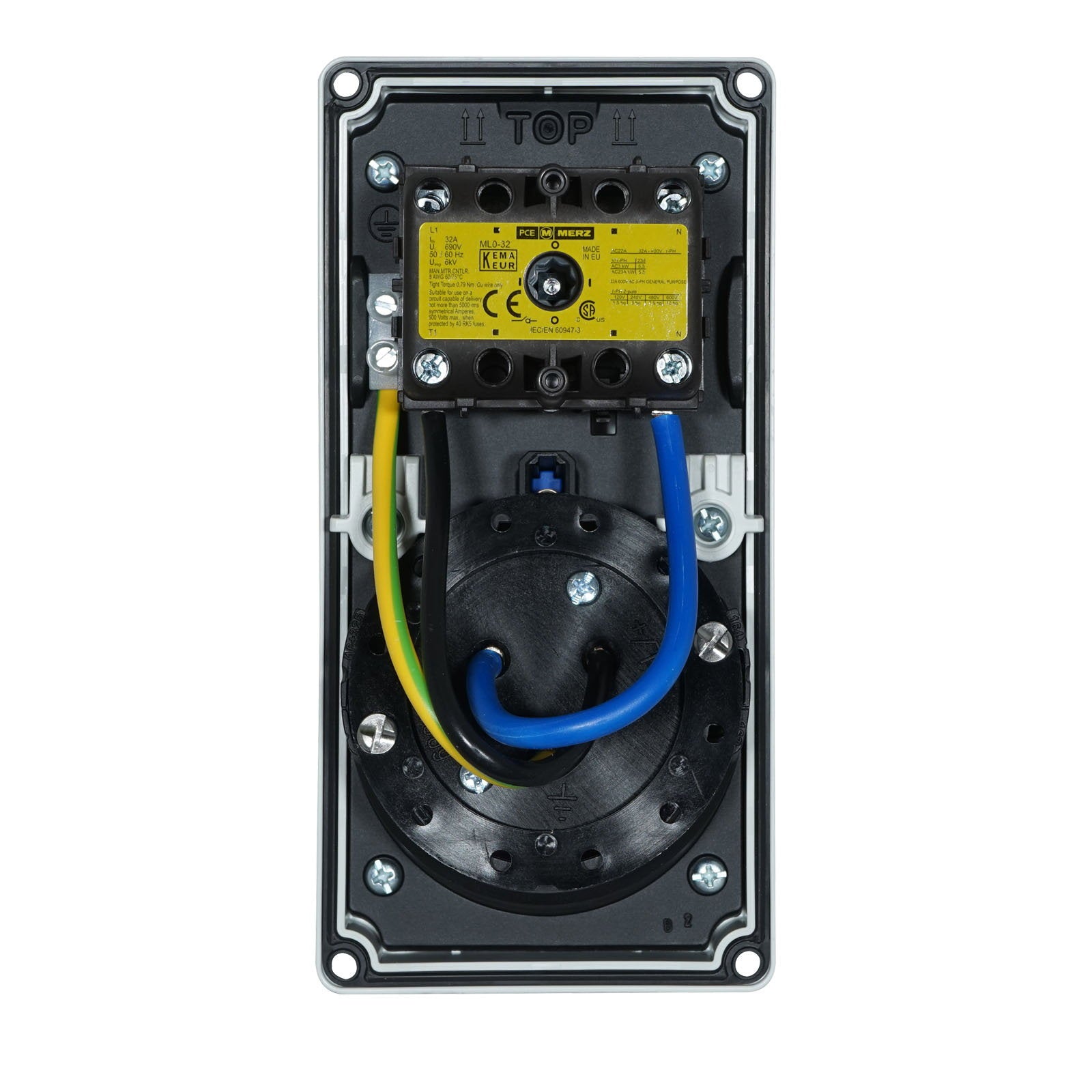 PCE 32A 230V 2P+E IP67 Switched Interlock Socket (61232-6) - Alternate View 3