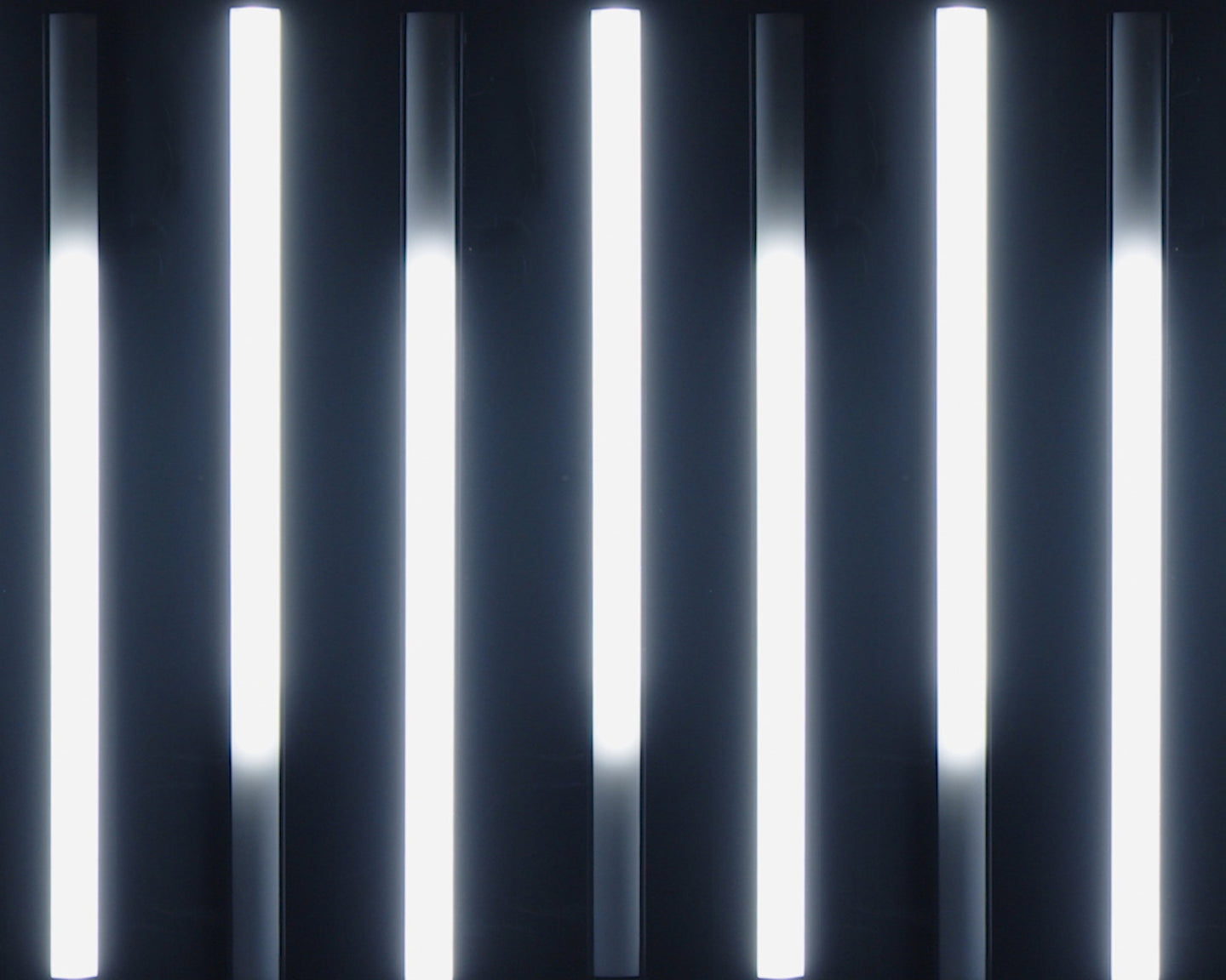 Equinox Spectra Strobe Batten - Alternate View 8