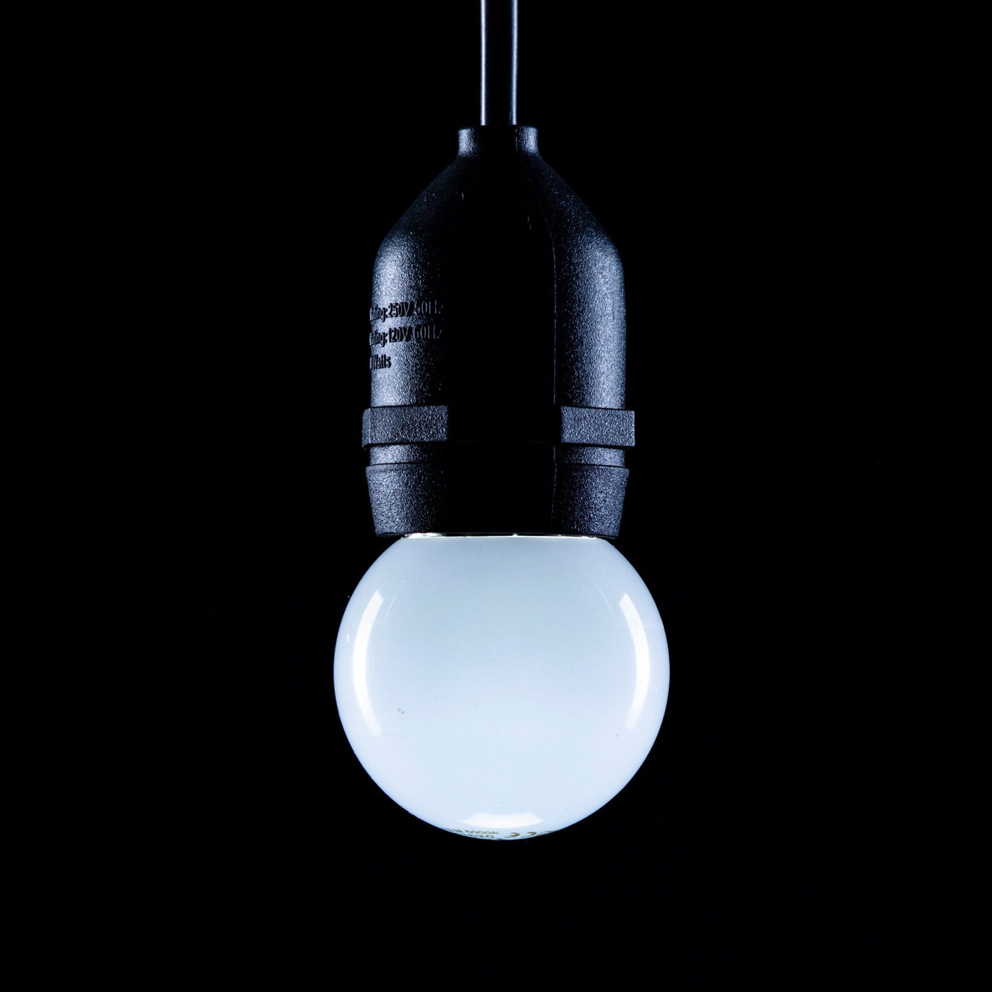 Prolite 1.5W LED Polycarbonate Golf Ball Lamp ES 6000K White - Alternate View 1