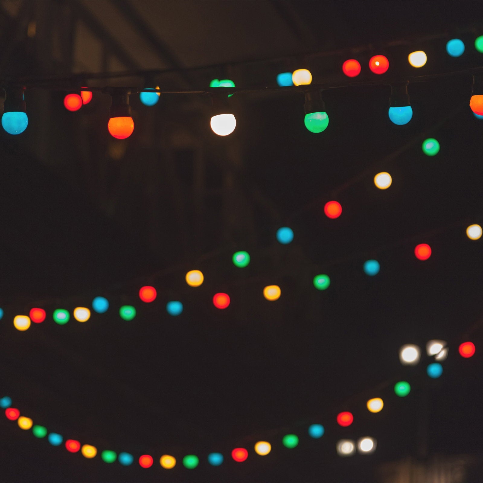 Prolite 1.5W LED Polycarbonate Golf Ball Lamp BC 3000K White - Alternate View 1