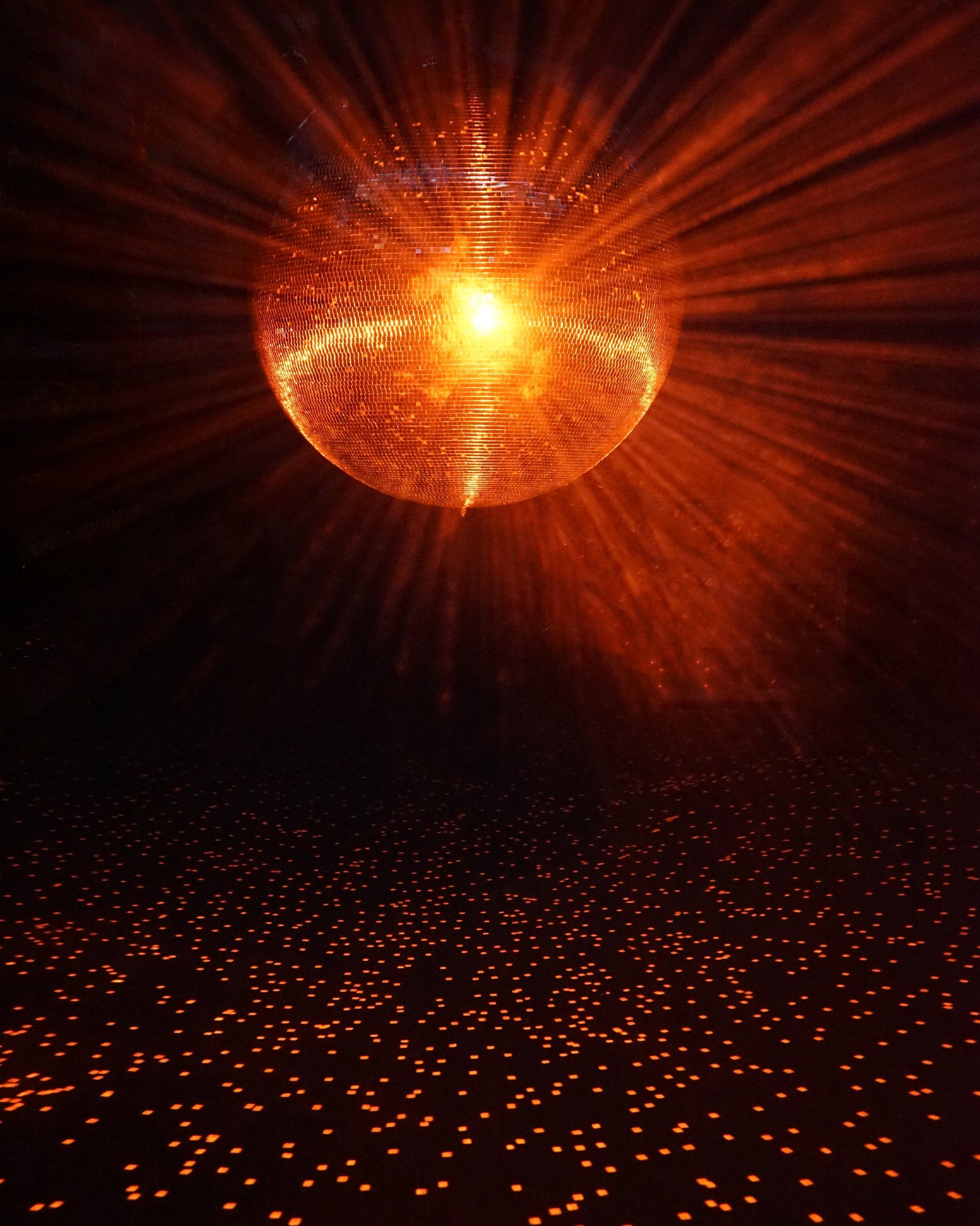 Equinox 2m (80") Mirror Ball - Alternate View 3