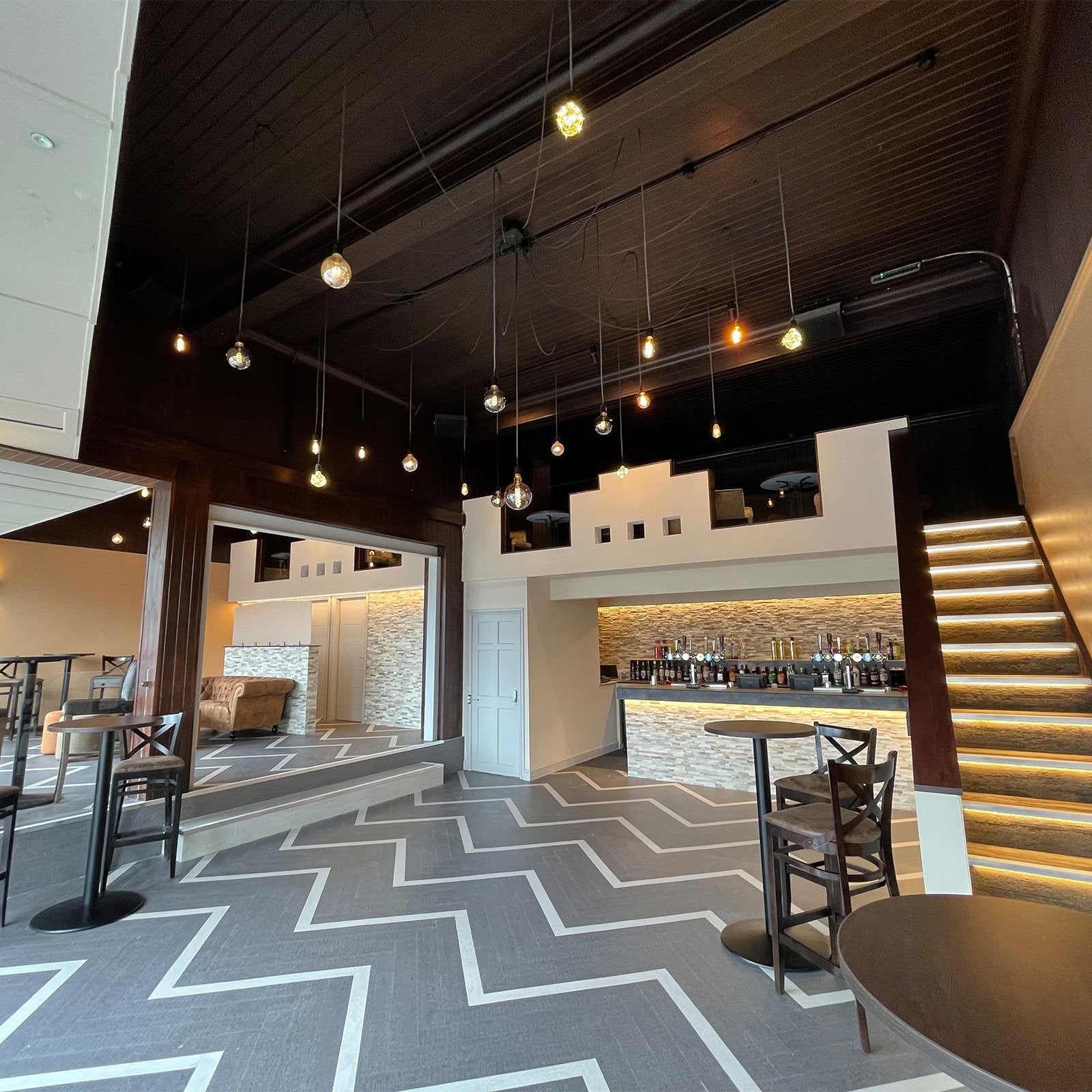 Prolite 4W Dimmable LED ST64 Crackle Filament Lamp 2100K BC - Alternate View 4